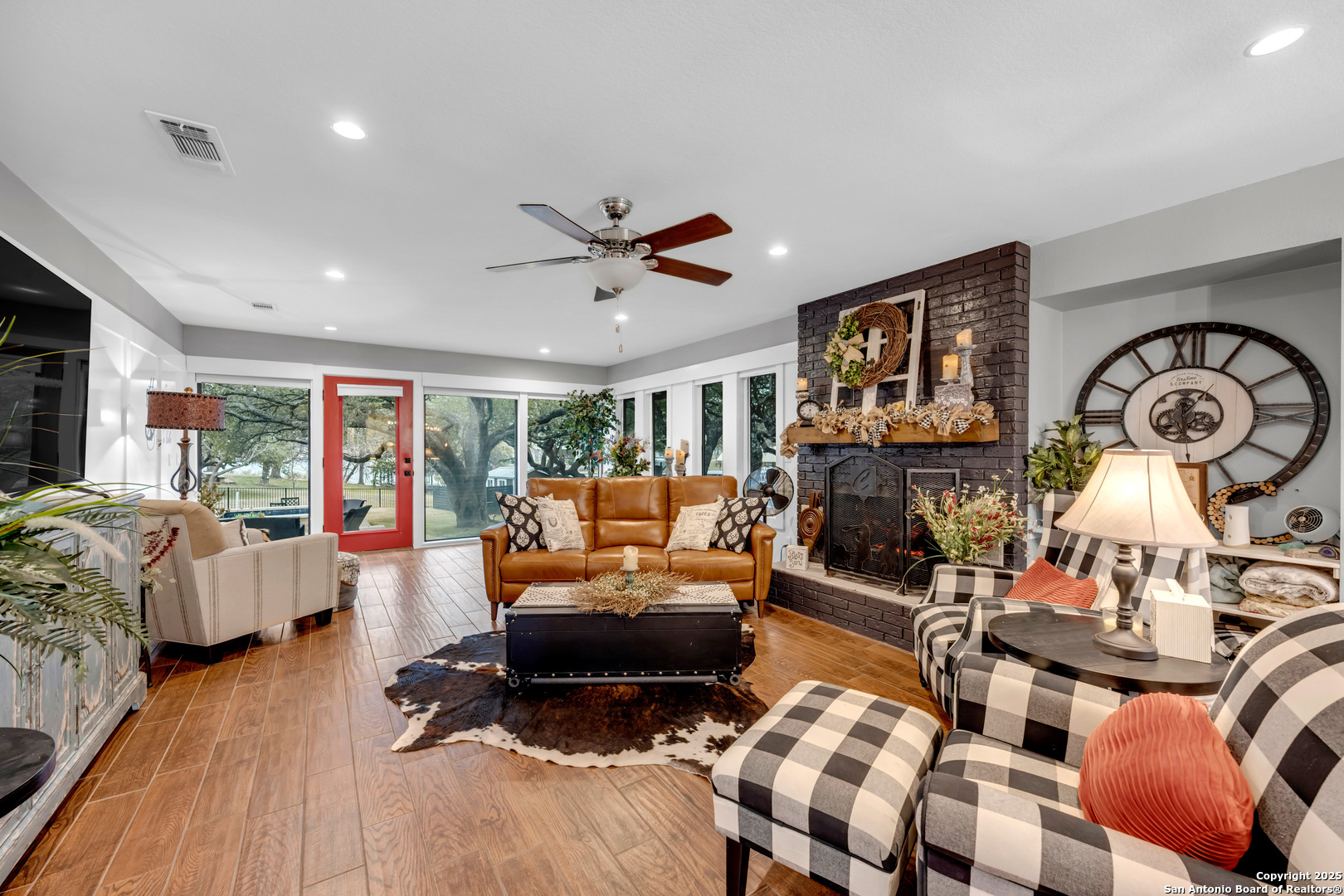 211 Elm Lodge Dr