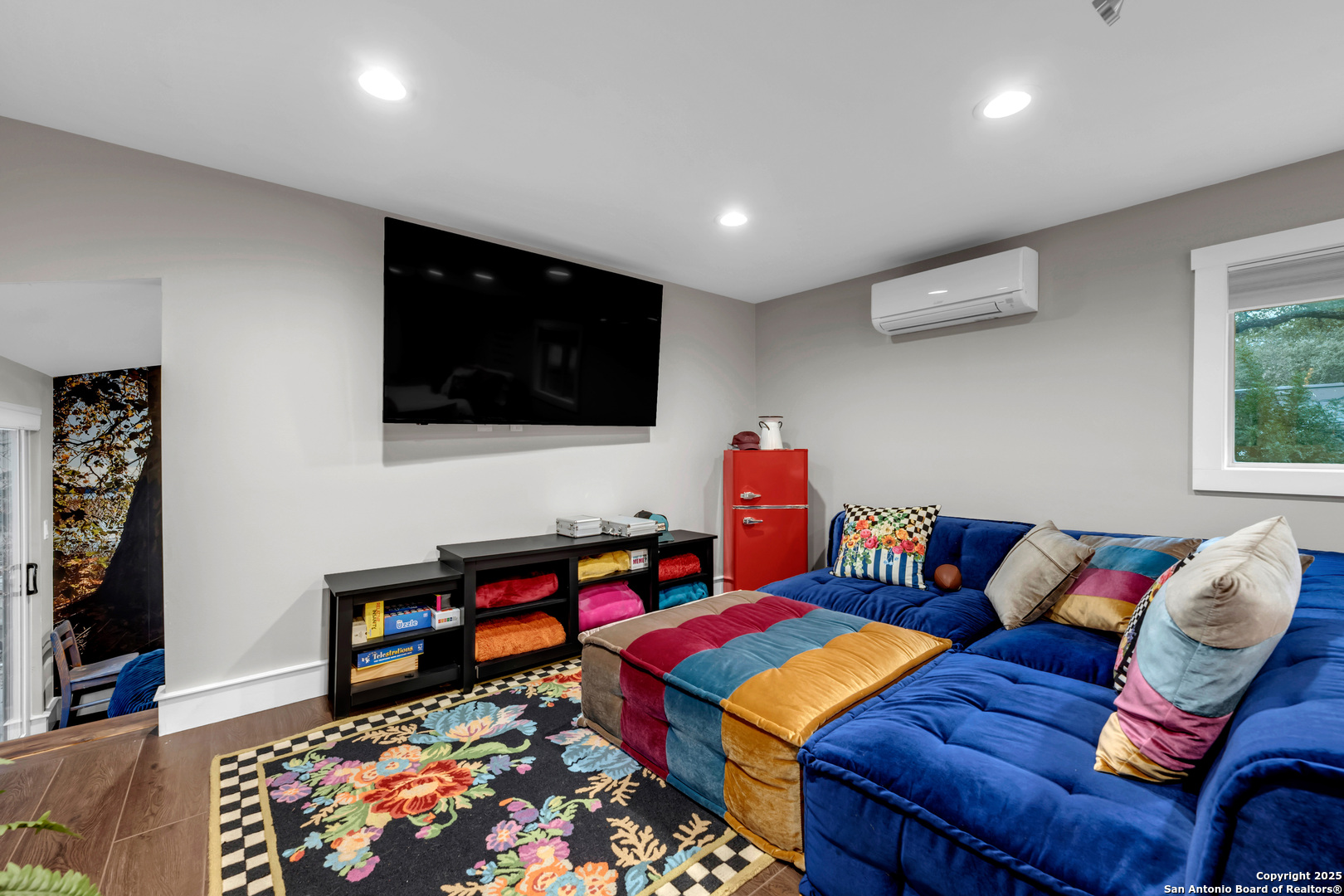 211 Elm Lodge Dr