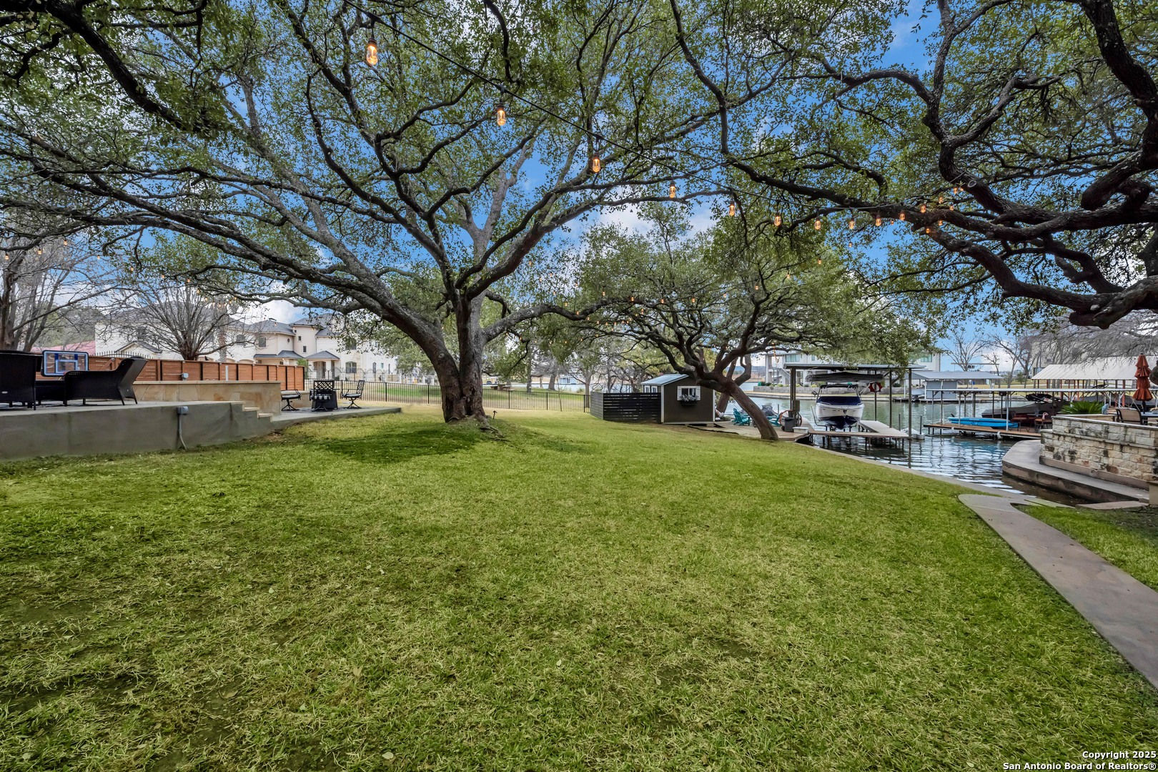 211 Elm Lodge Dr