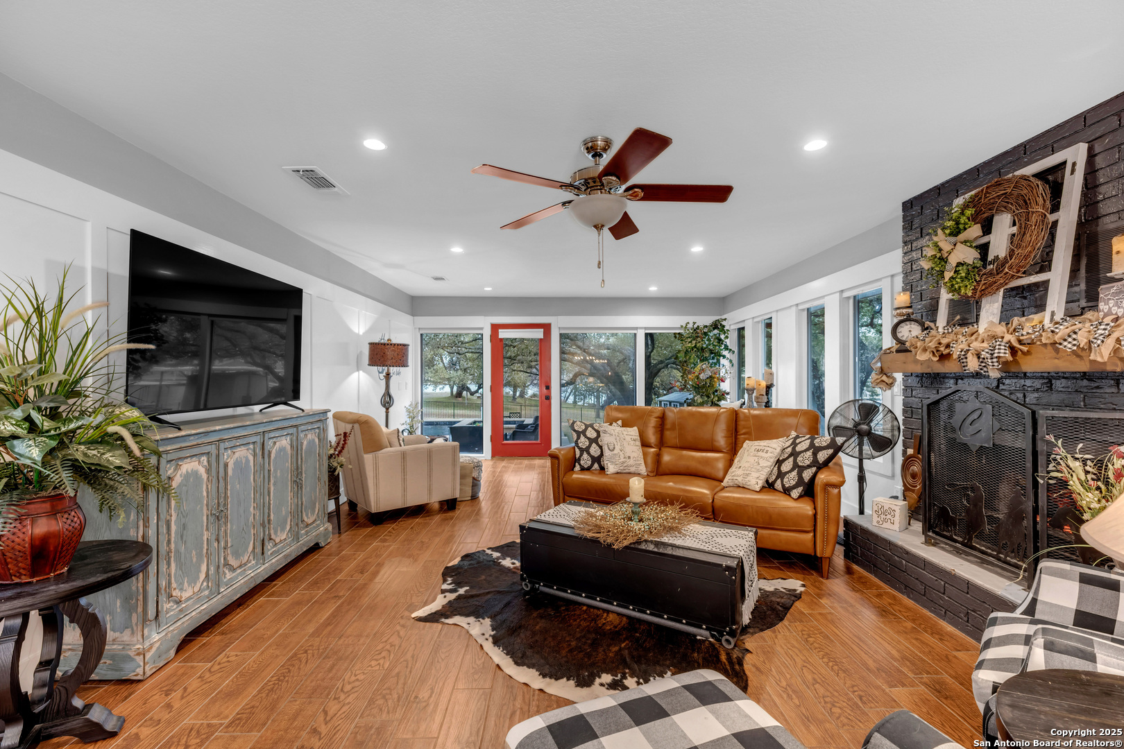 211 Elm Lodge Dr