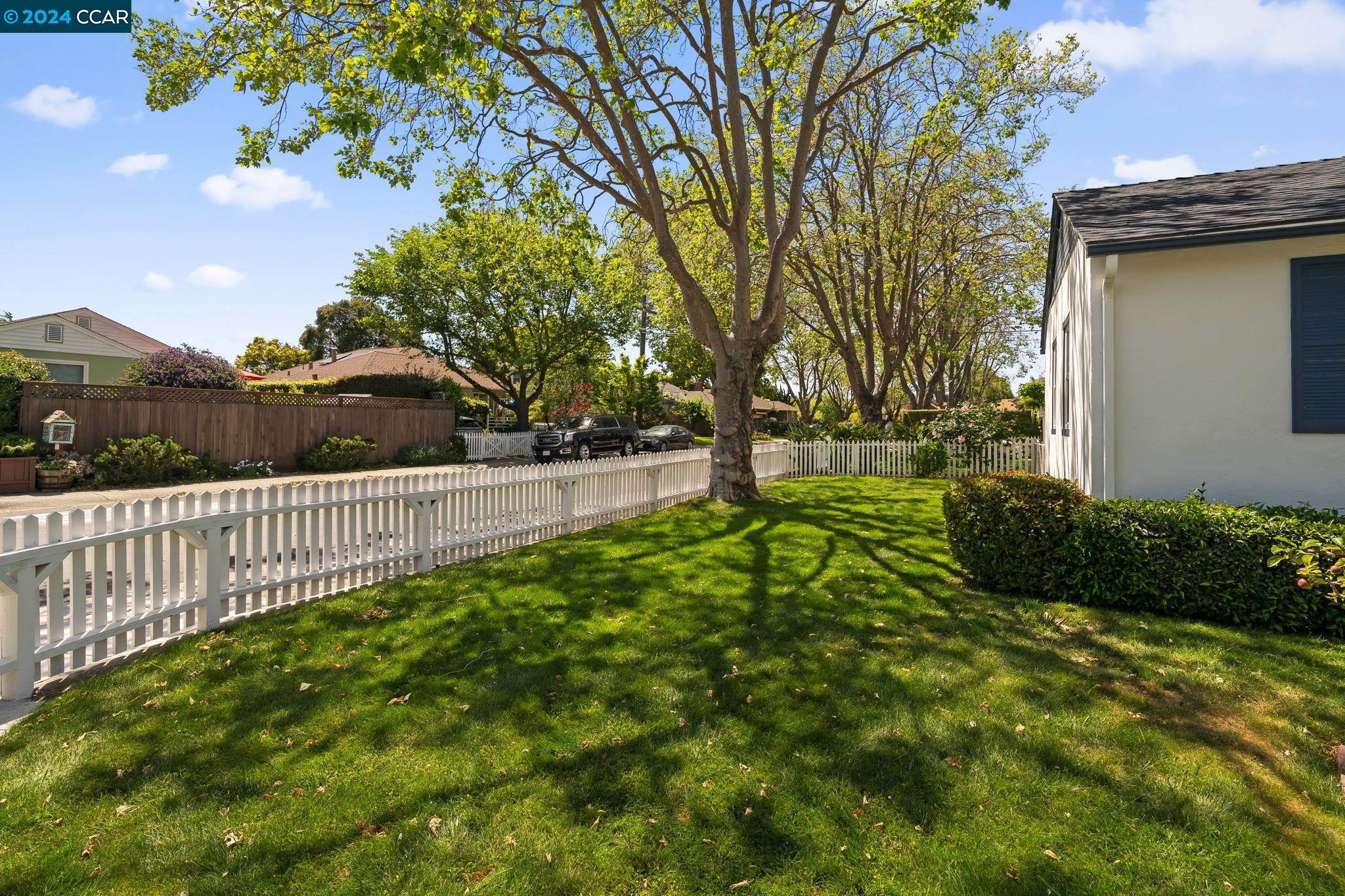 811 Sunnybrae Blvd