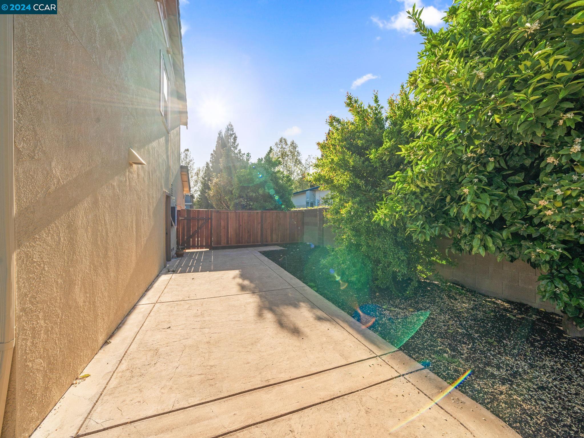 10 Anthurium Ct