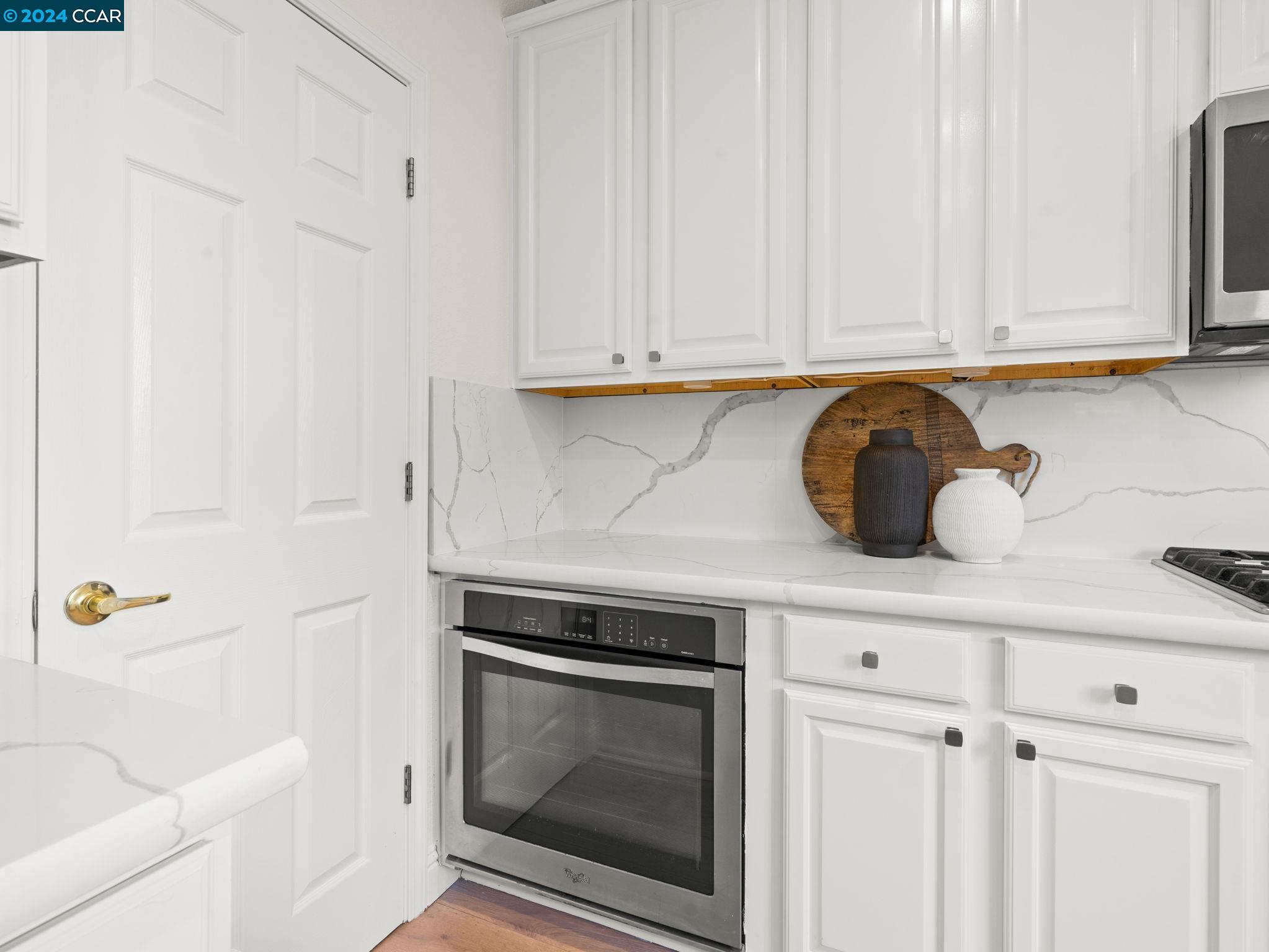 10 Anthurium Ct