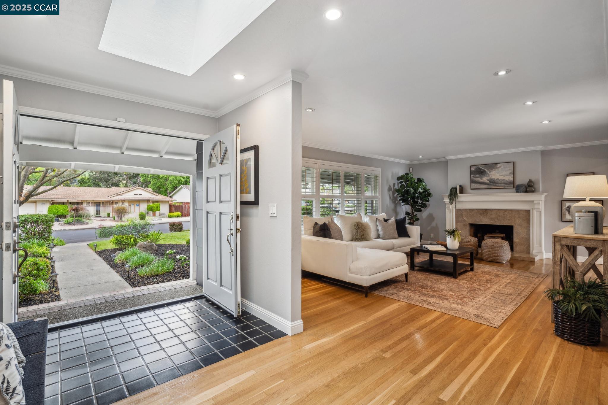 3117 Bowling Green Dr