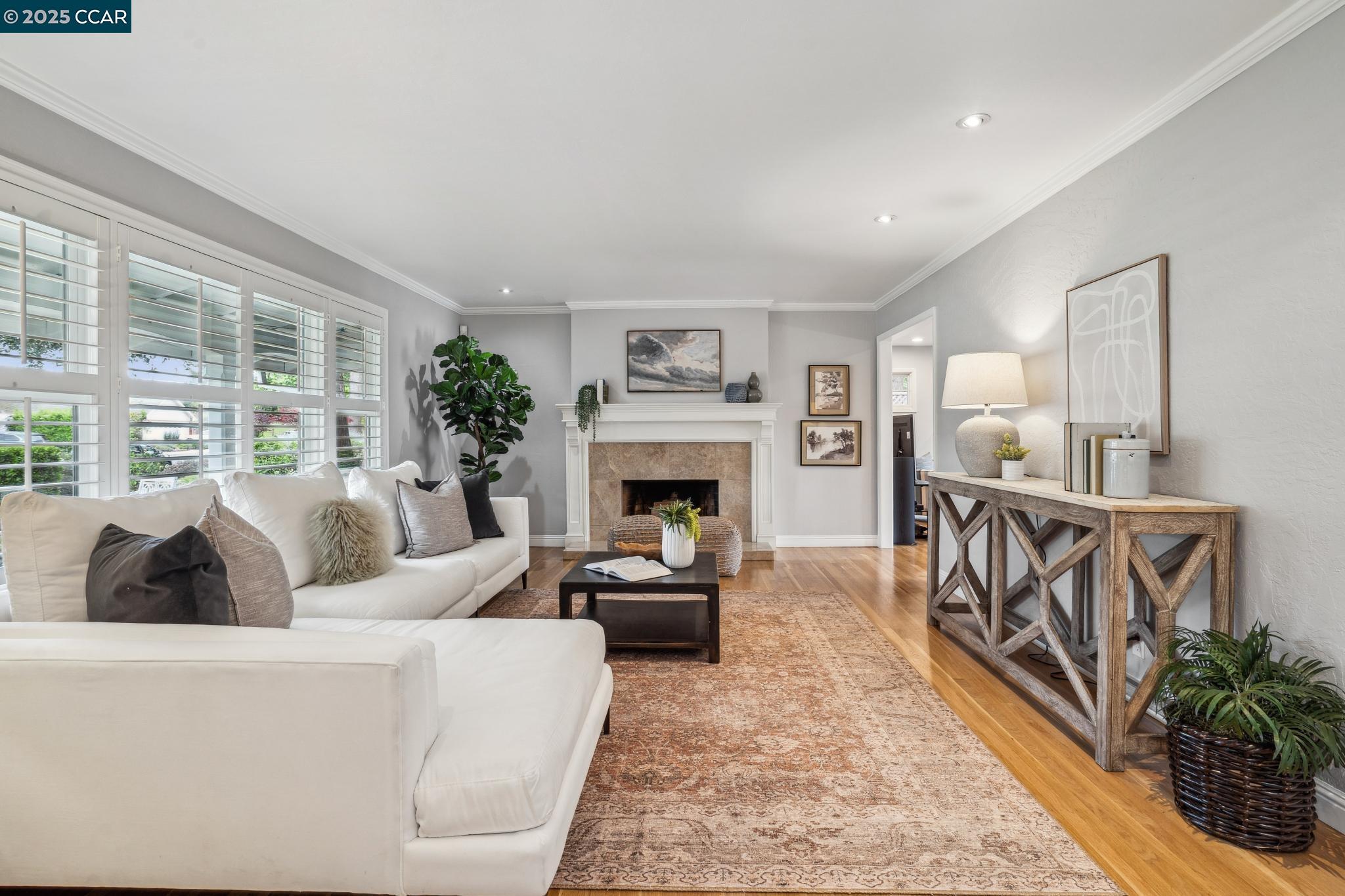 3117 Bowling Green Dr
