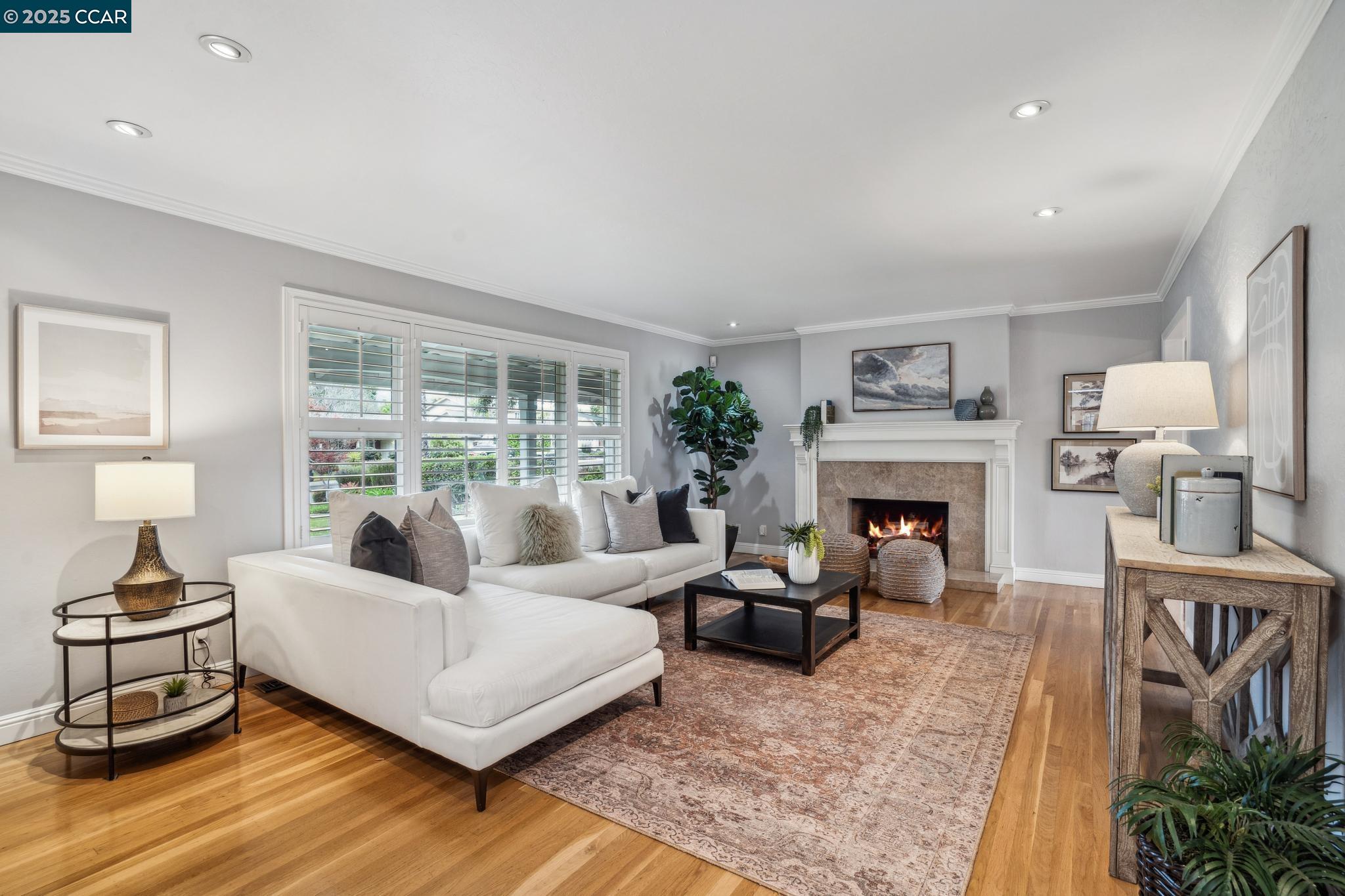 3117 Bowling Green Dr