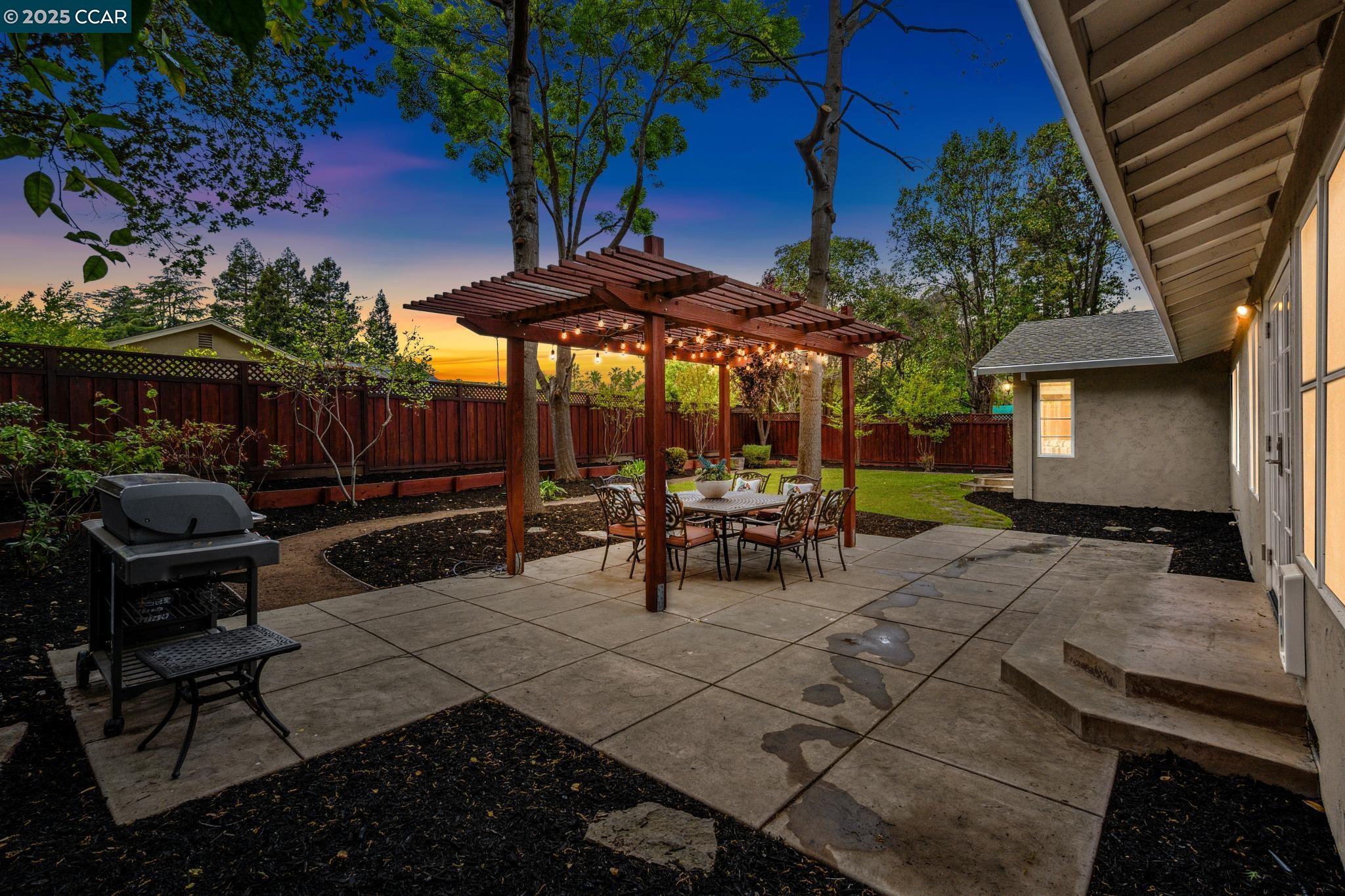 3117 Bowling Green Dr