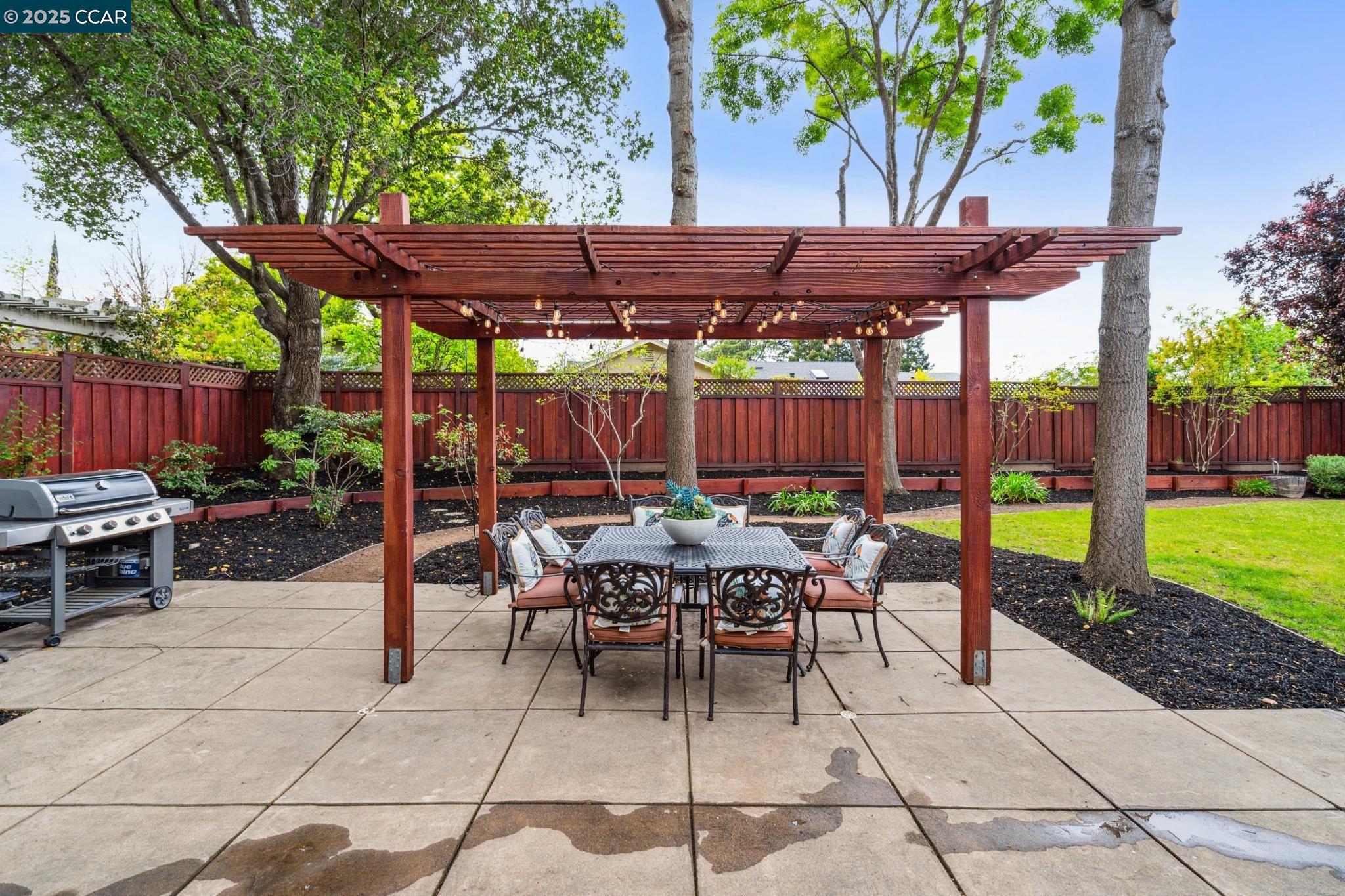3117 Bowling Green Dr