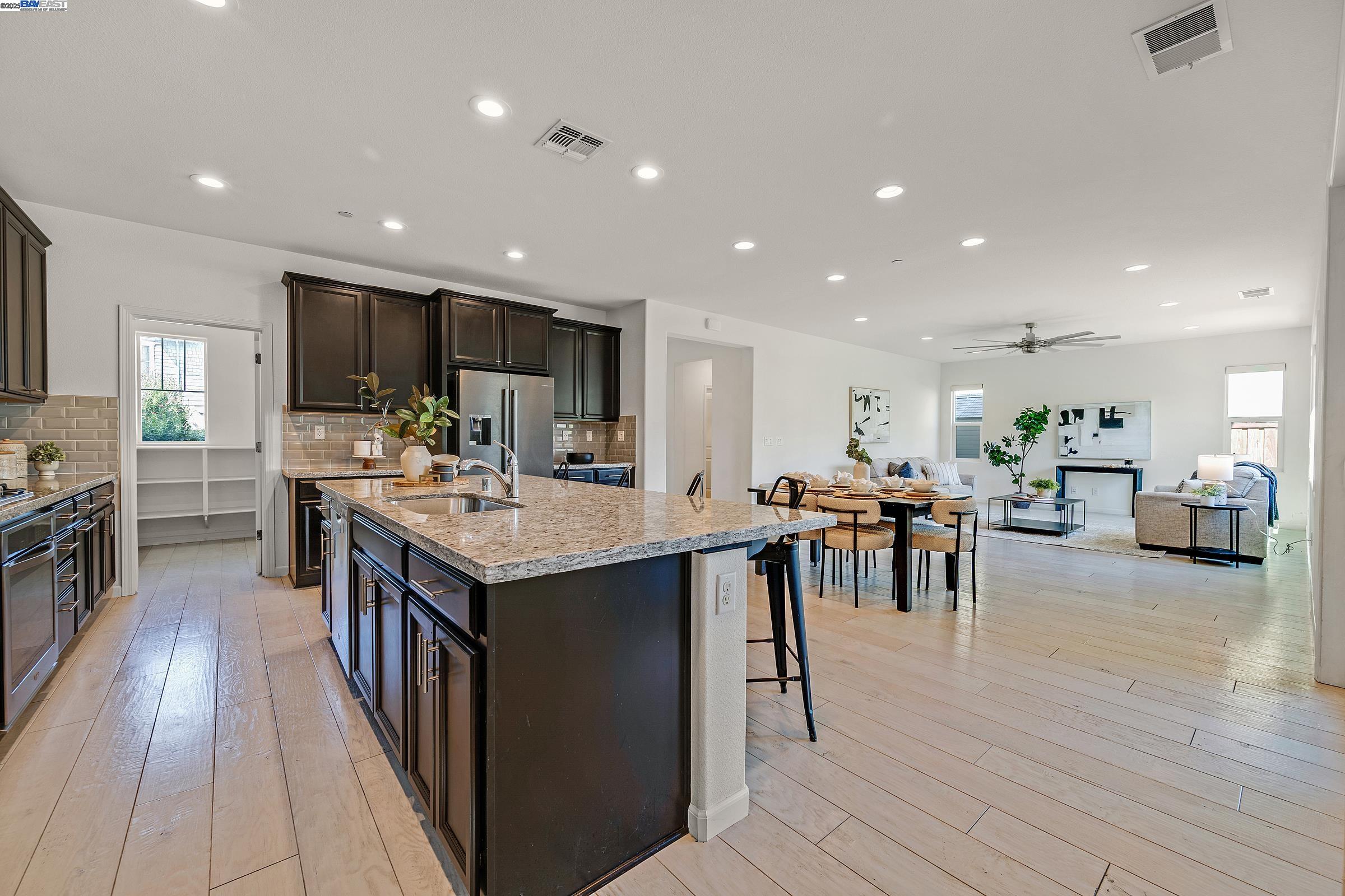 2342 Augusta Ave, Tracy