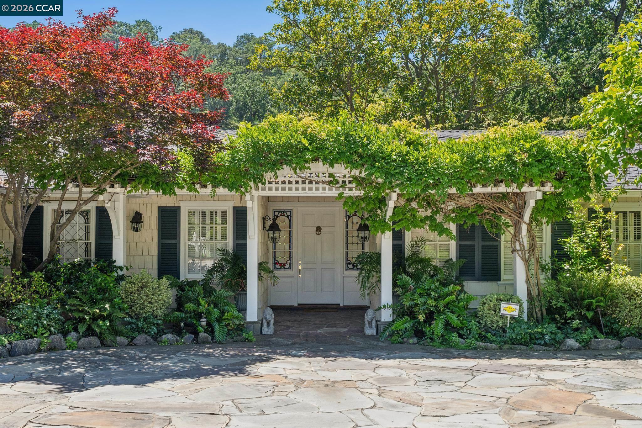 1720 Alameda Diablo
