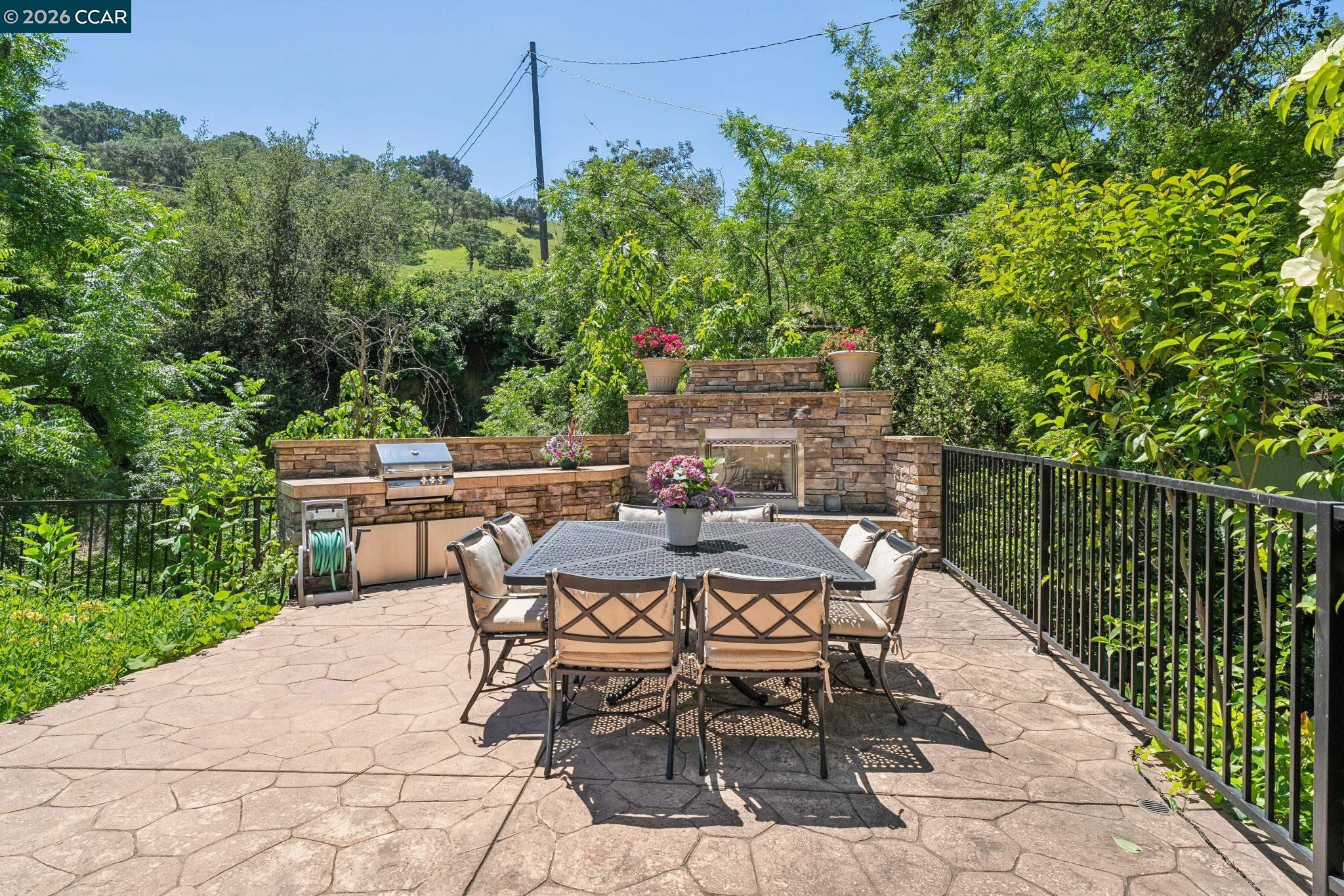 1720 Alameda Diablo