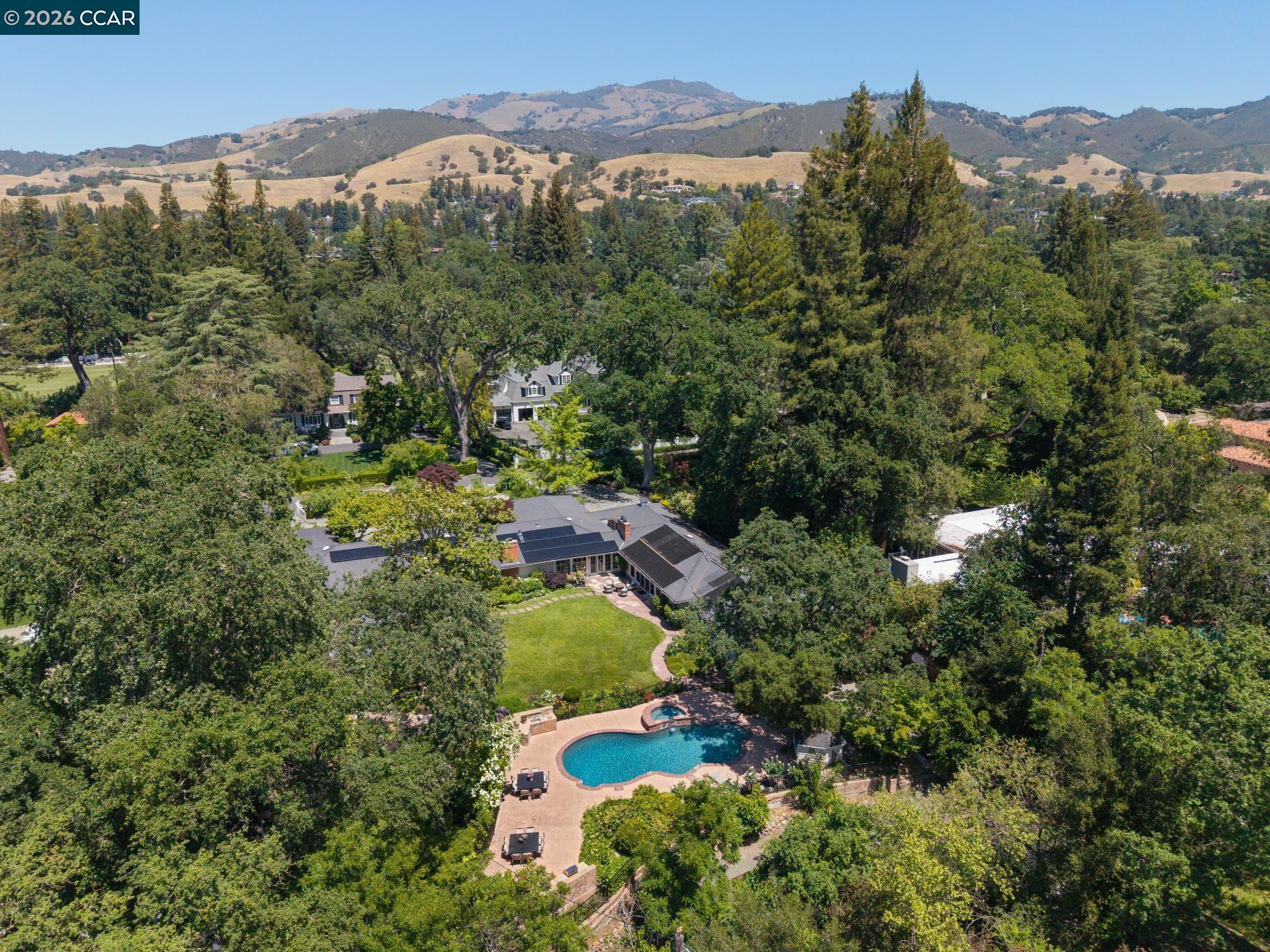 1720 Alameda Diablo