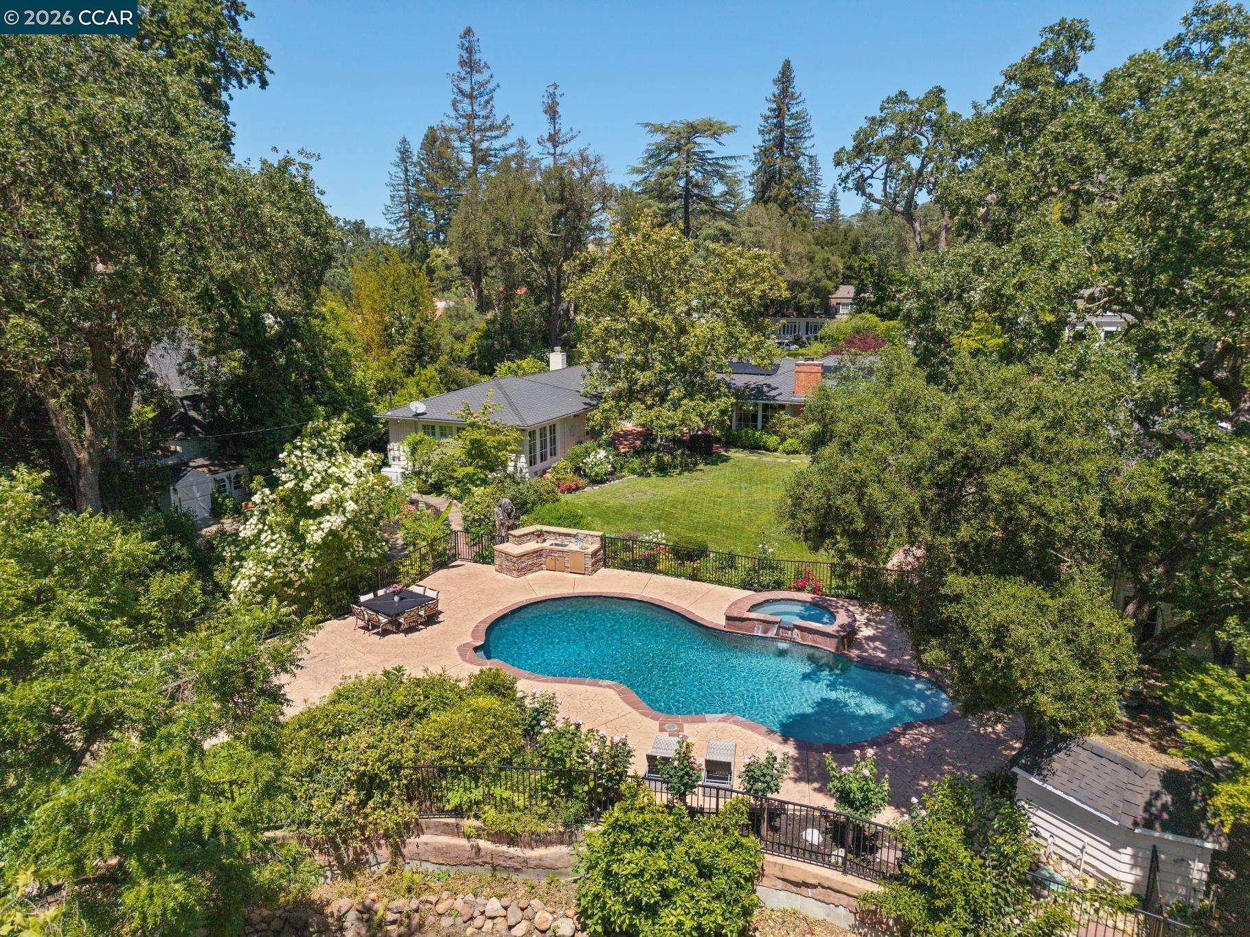 1720 Alameda Diablo