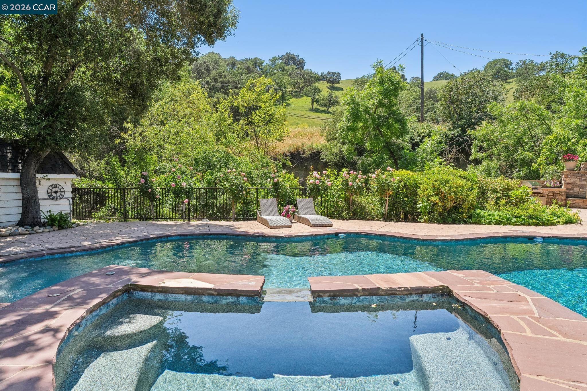 1720 Alameda Diablo