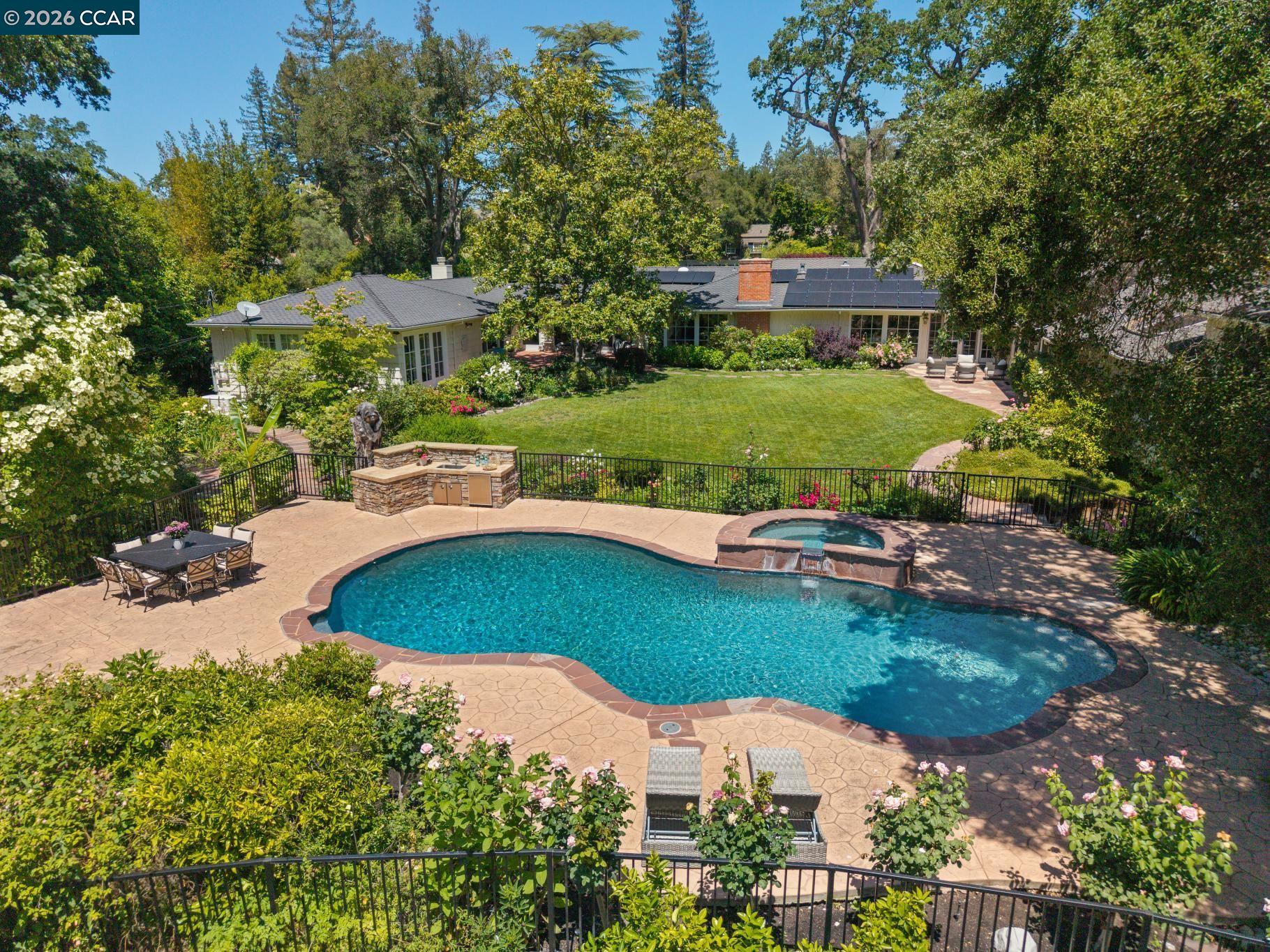 1720 Alameda Diablo