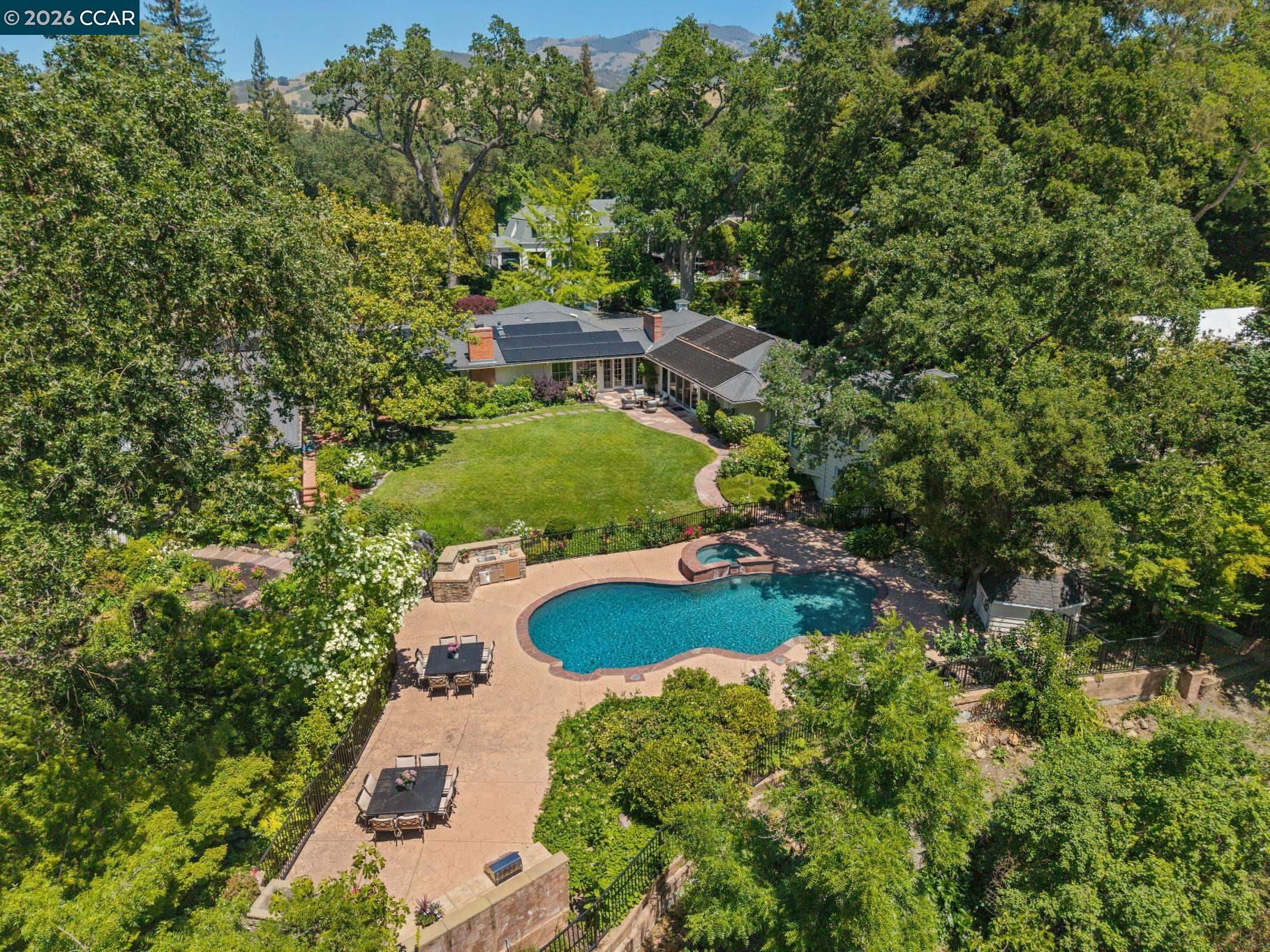 1720 Alameda Diablo