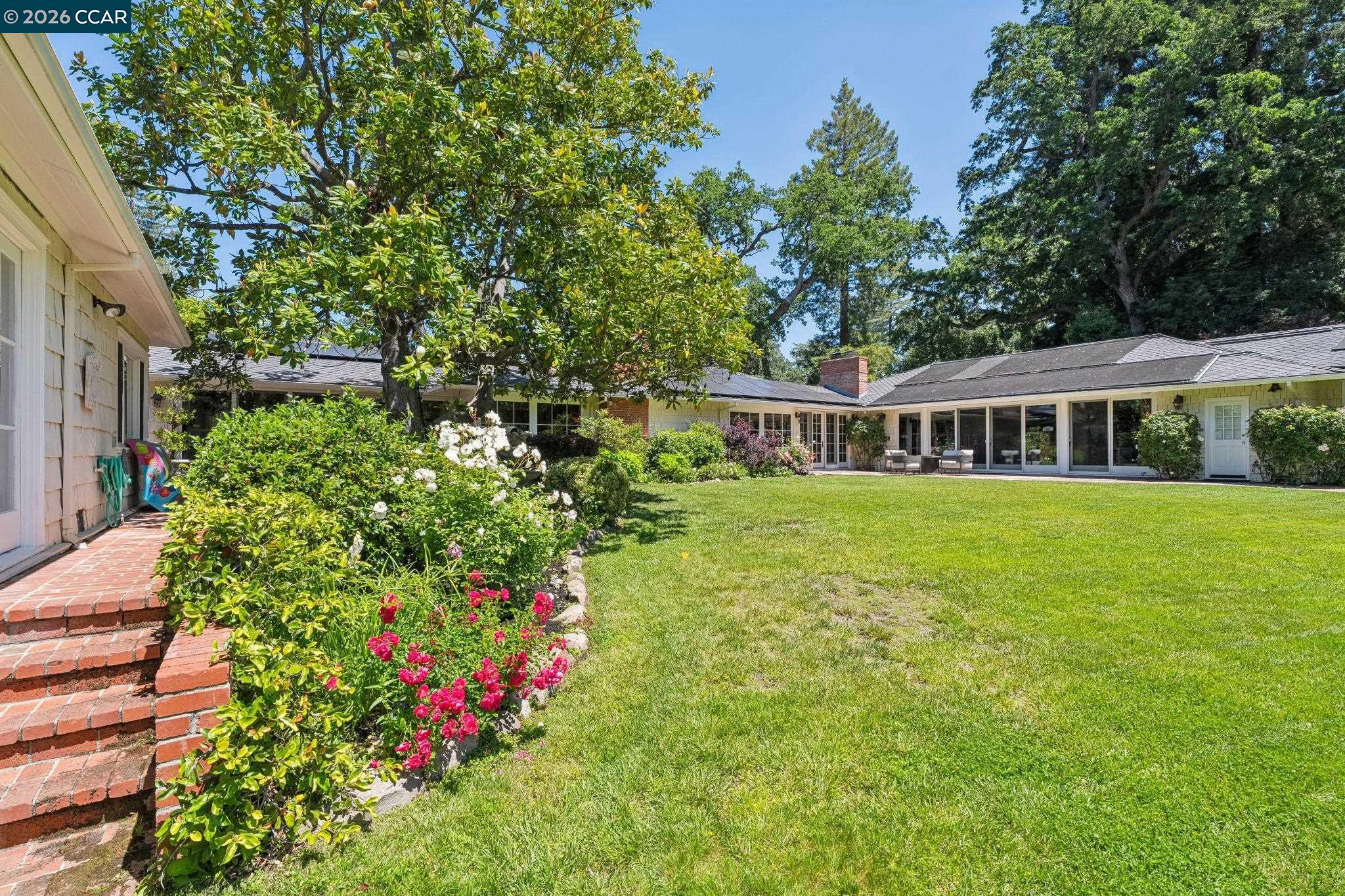 1720 Alameda Diablo
