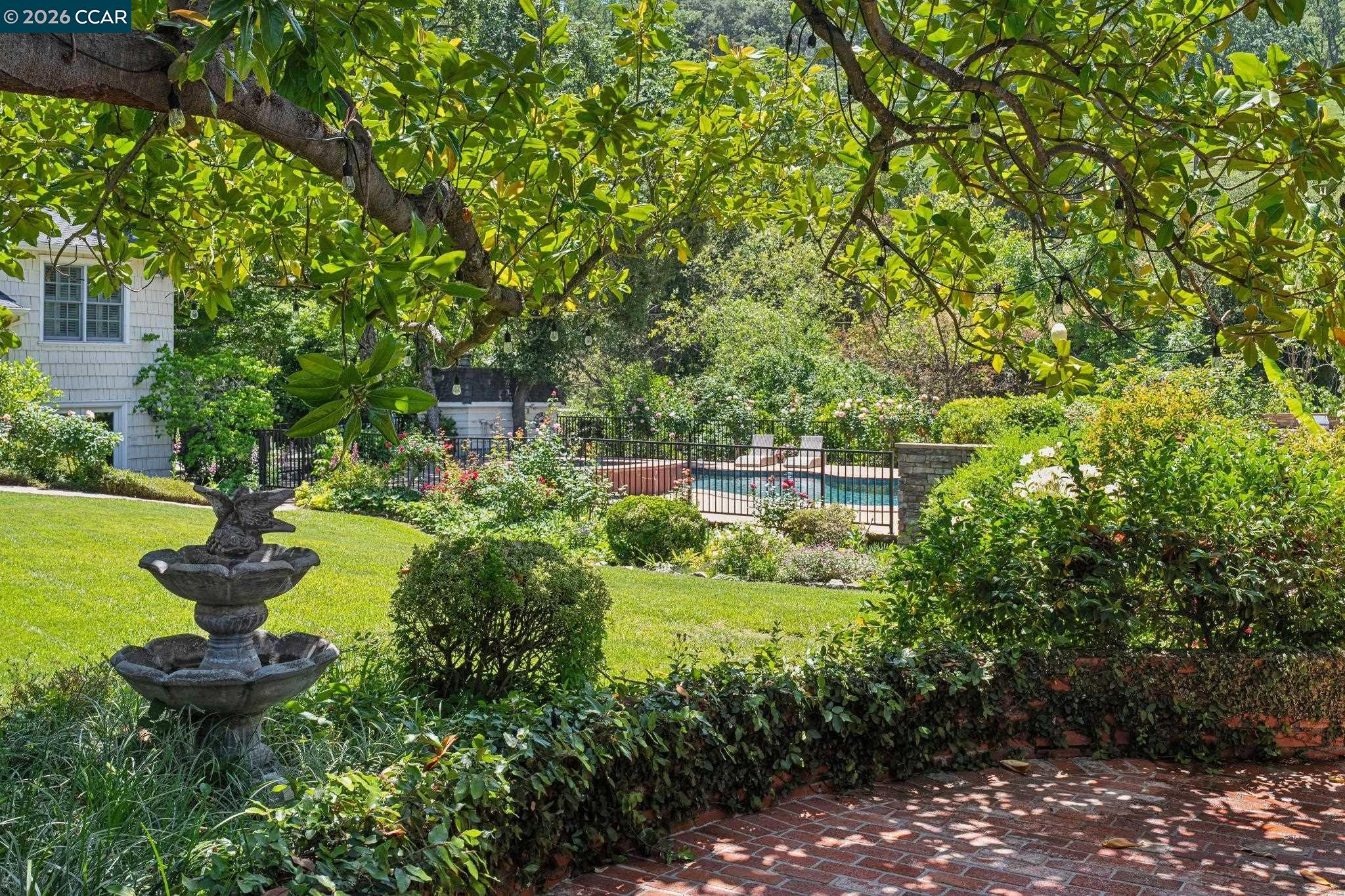 1720 Alameda Diablo