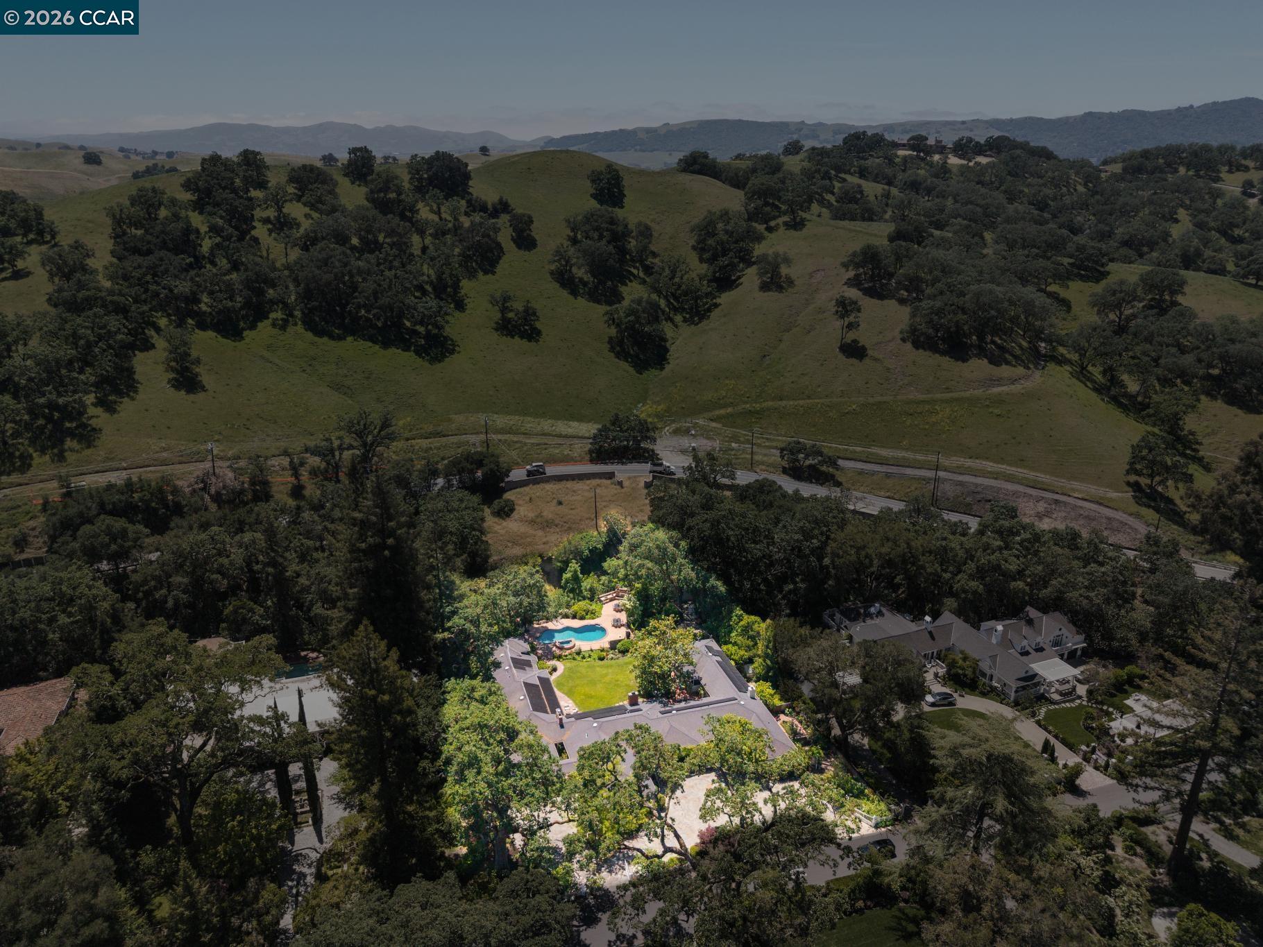 1720 Alameda Diablo