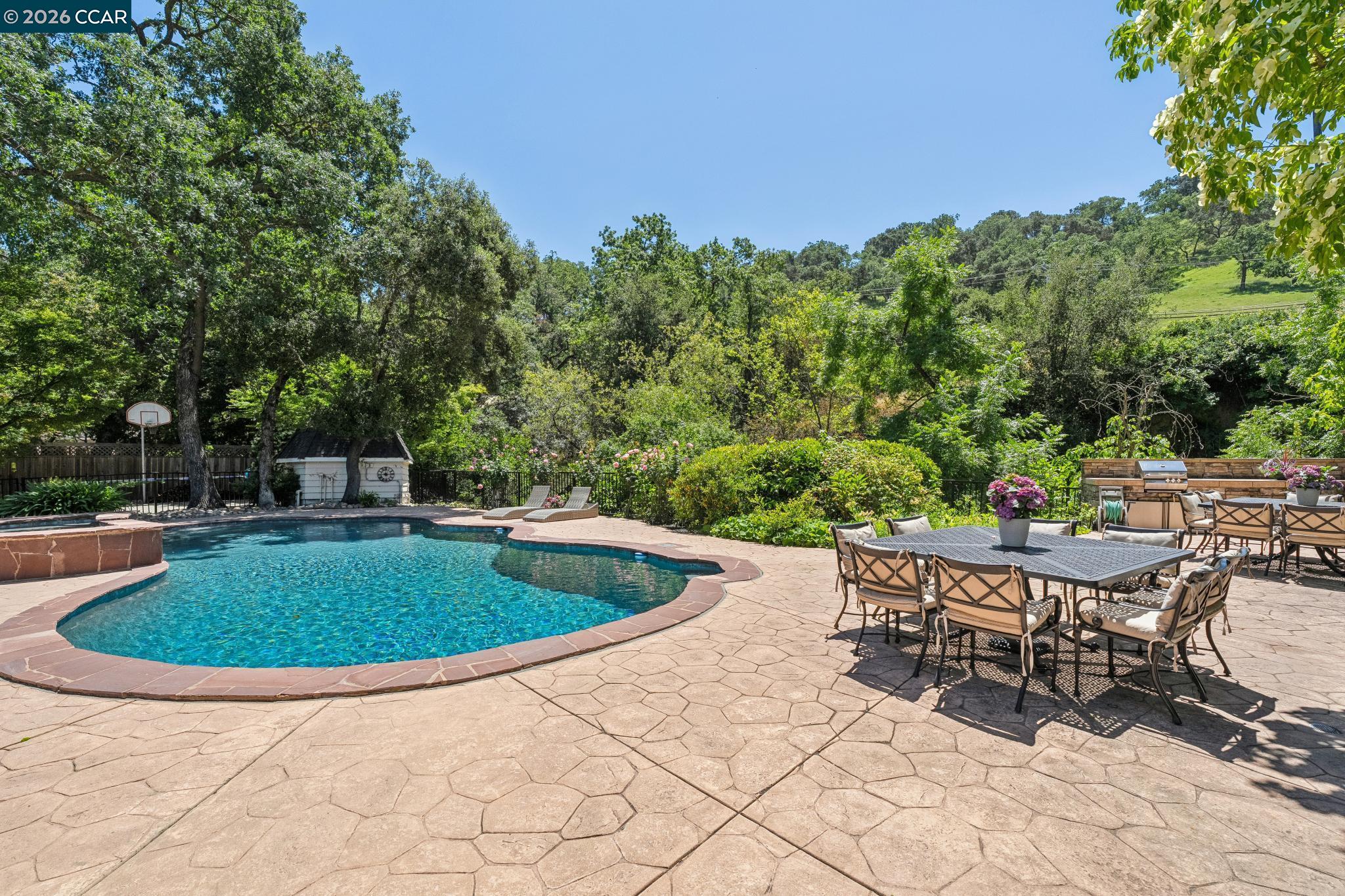 1720 Alameda Diablo