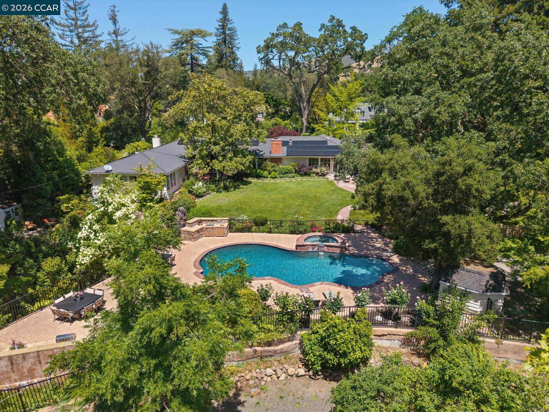 1720 Alameda Diablo