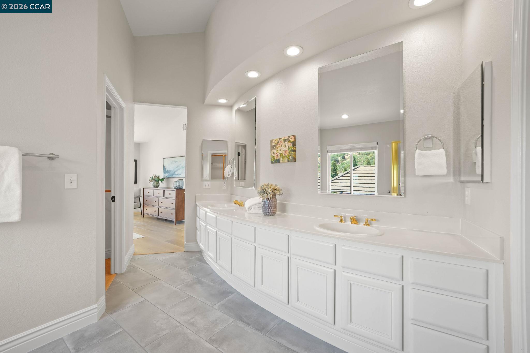 5003 Raven Way