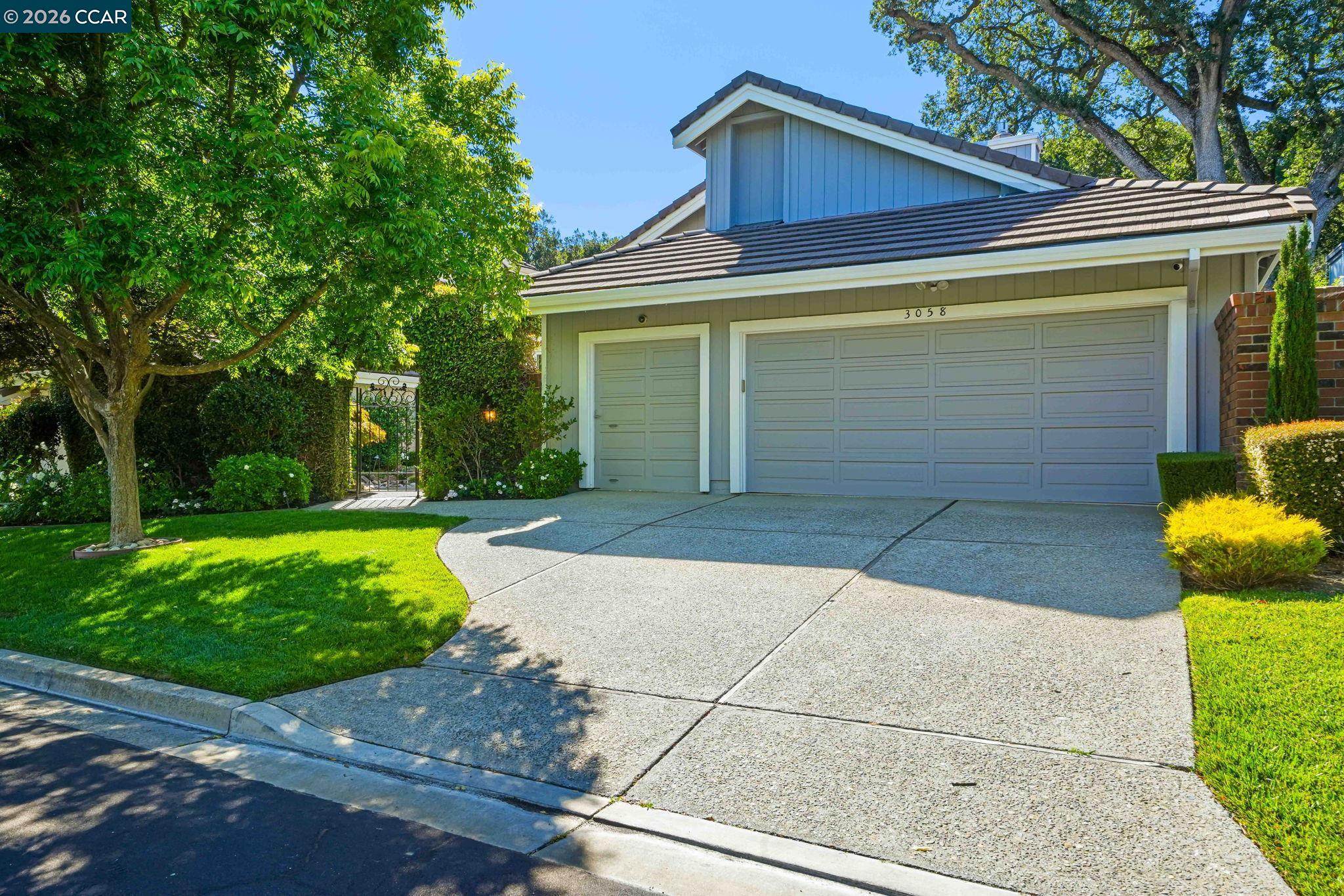 3058 Live Oak Ct