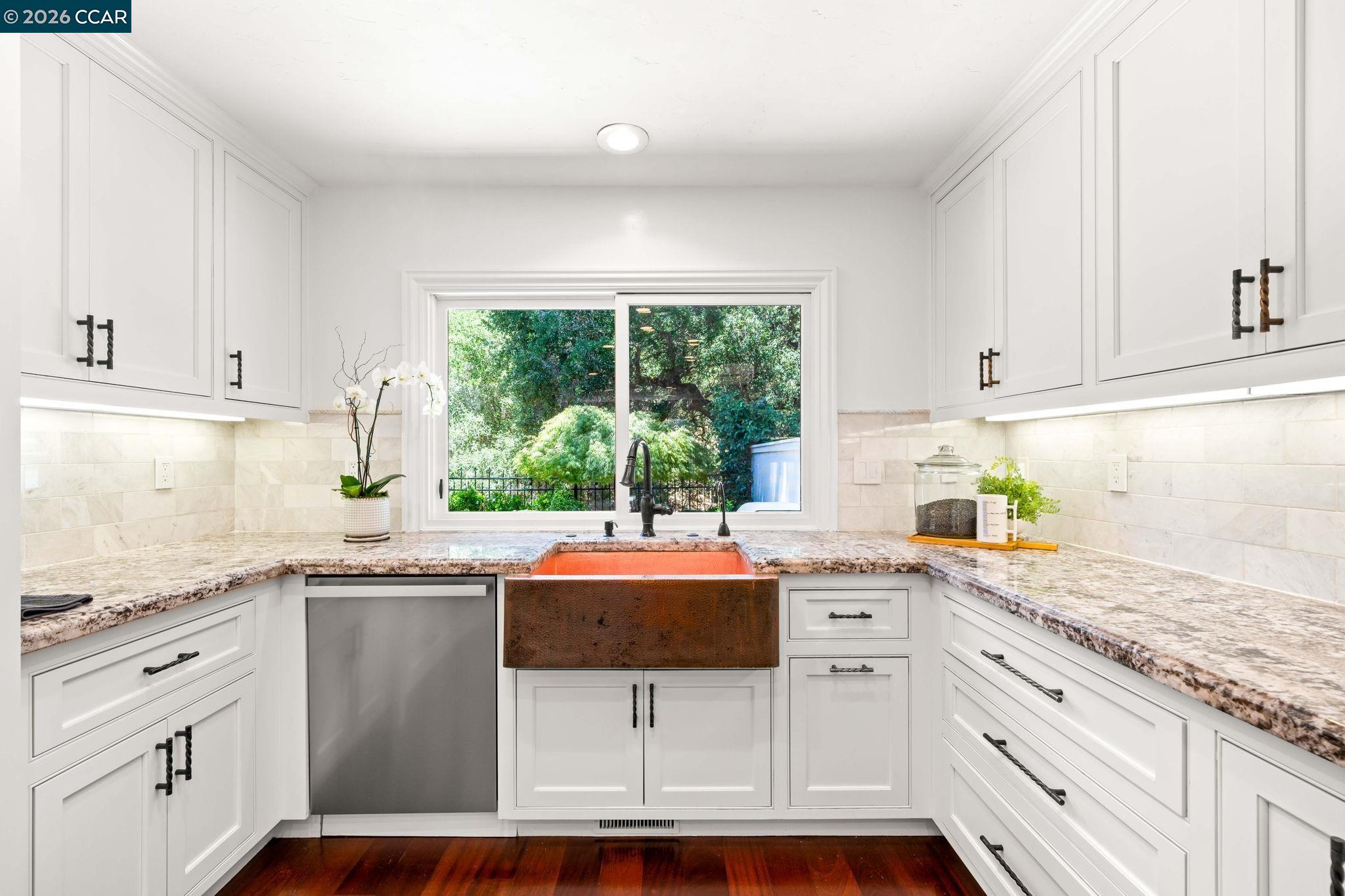 3058 Live Oak Ct