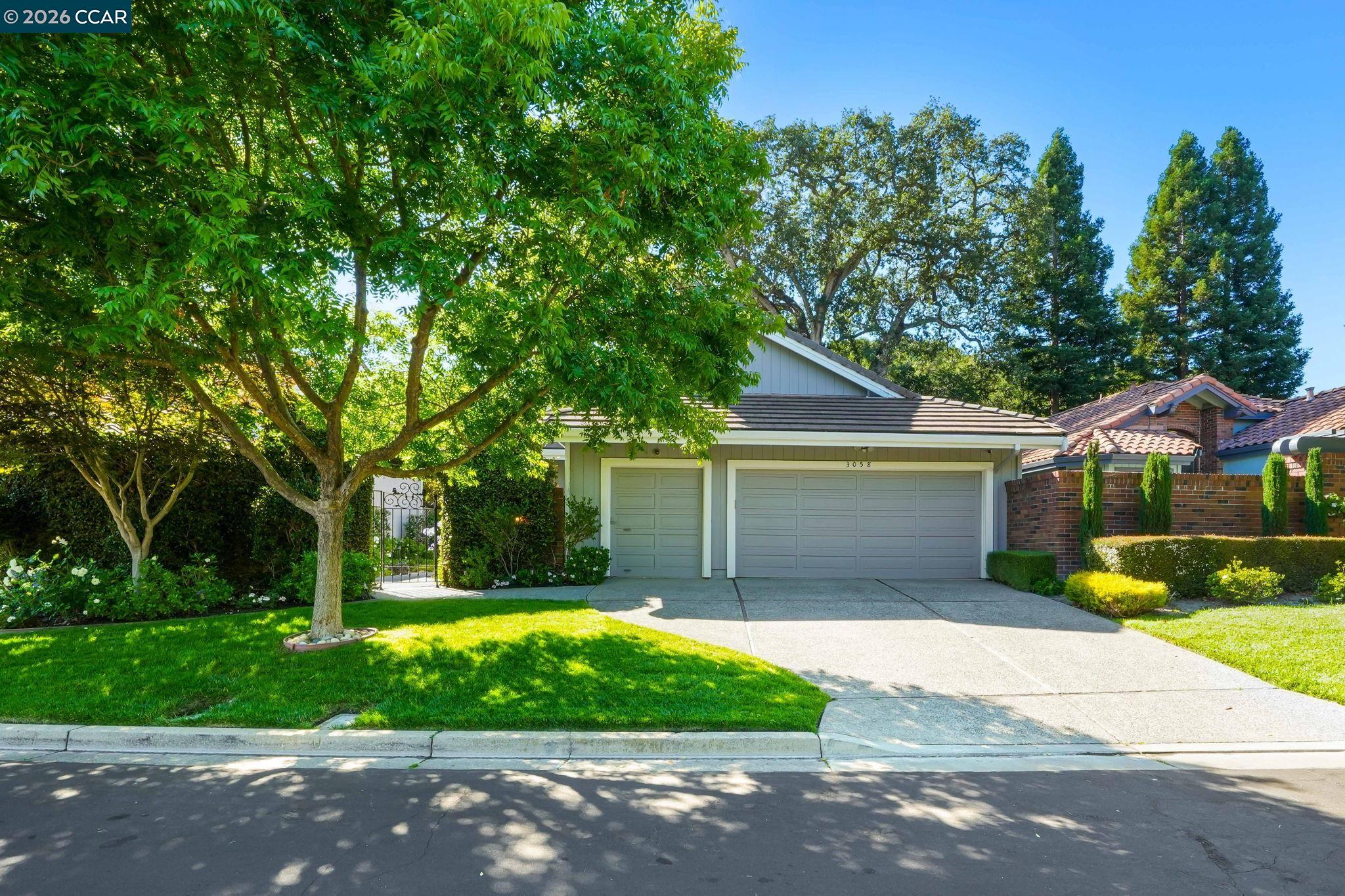 3058 Live Oak Ct