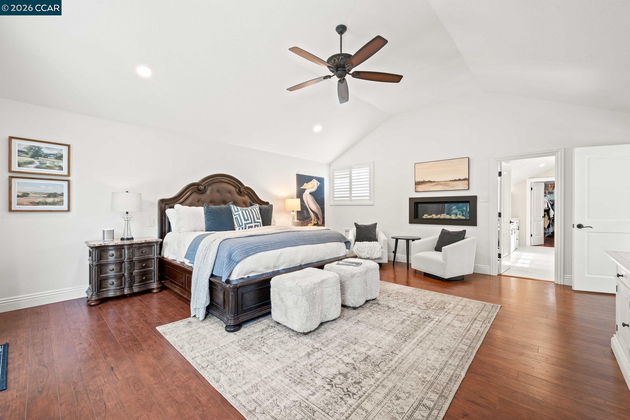 3058 Live Oak Ct