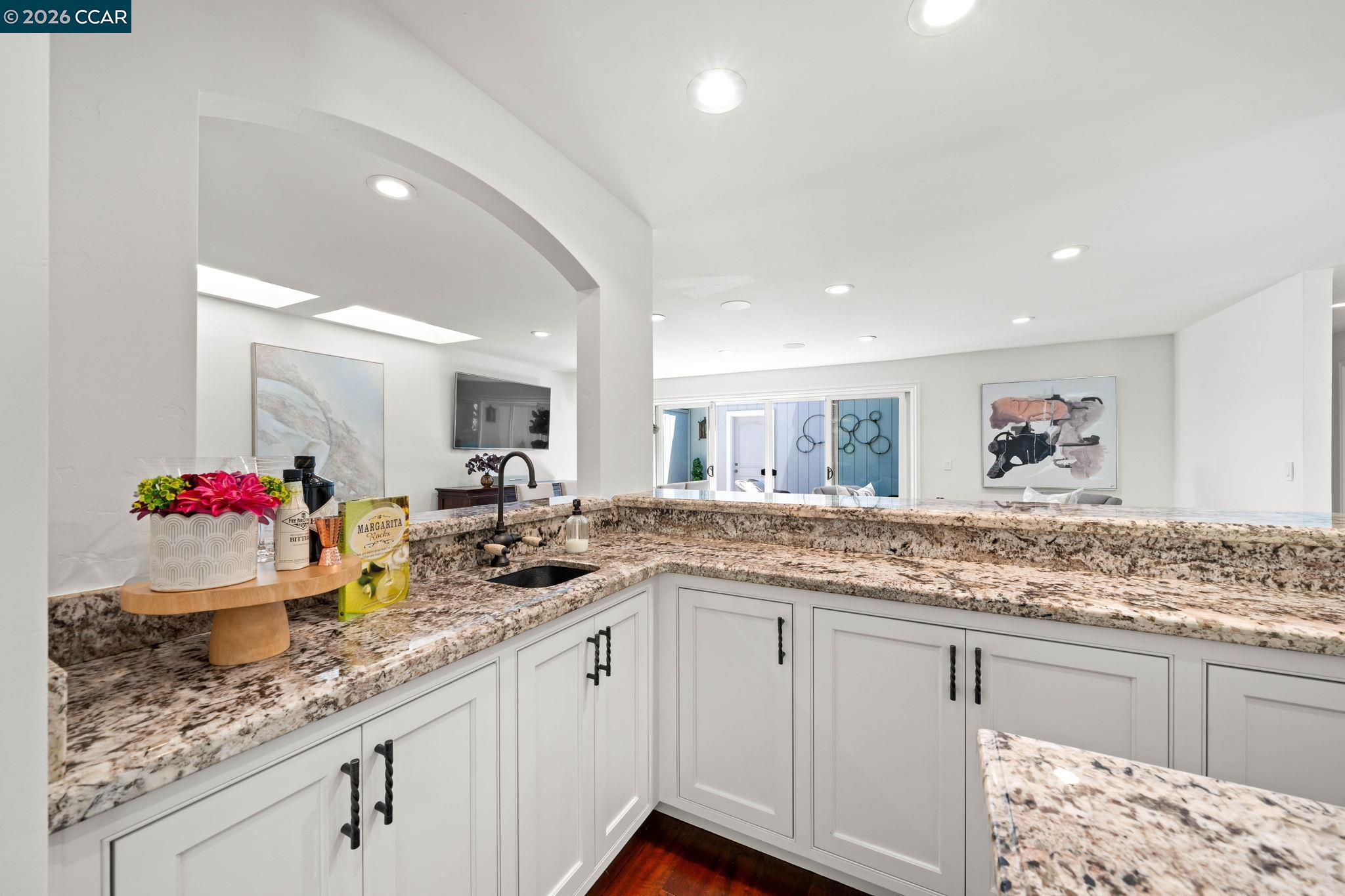 3058 Live Oak Ct