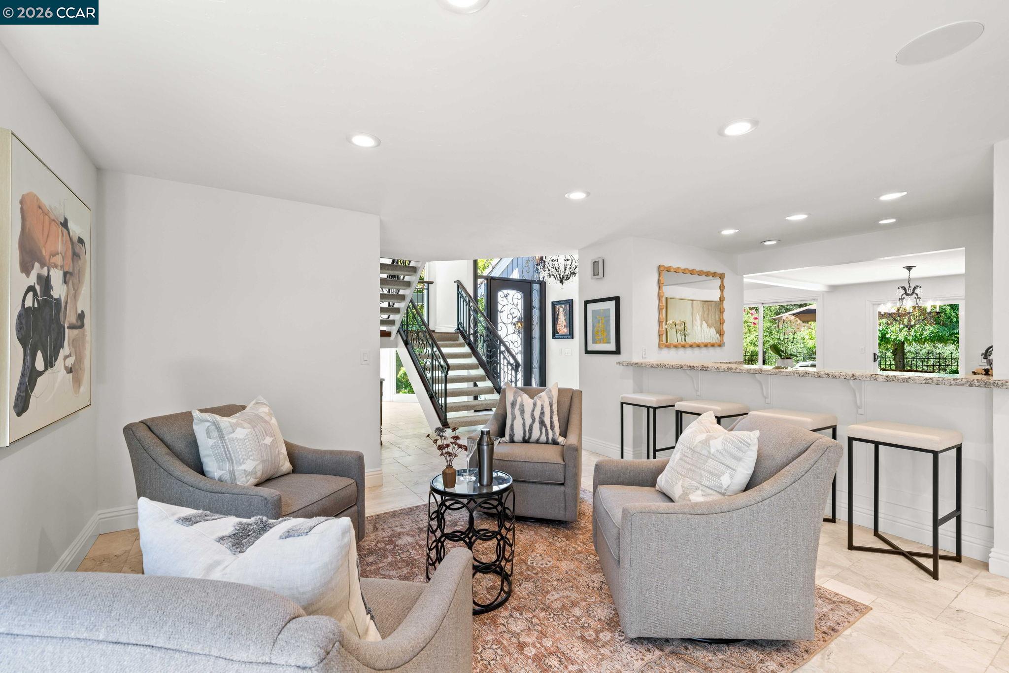 3058 Live Oak Ct