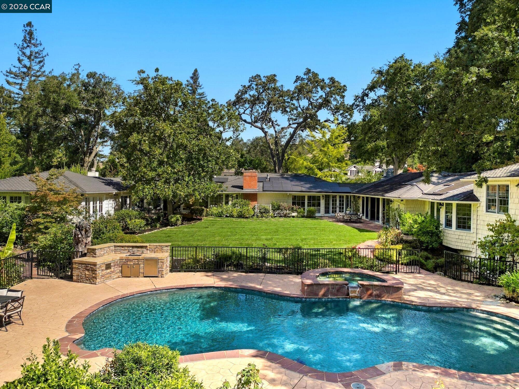 1720 Alameda Diablo