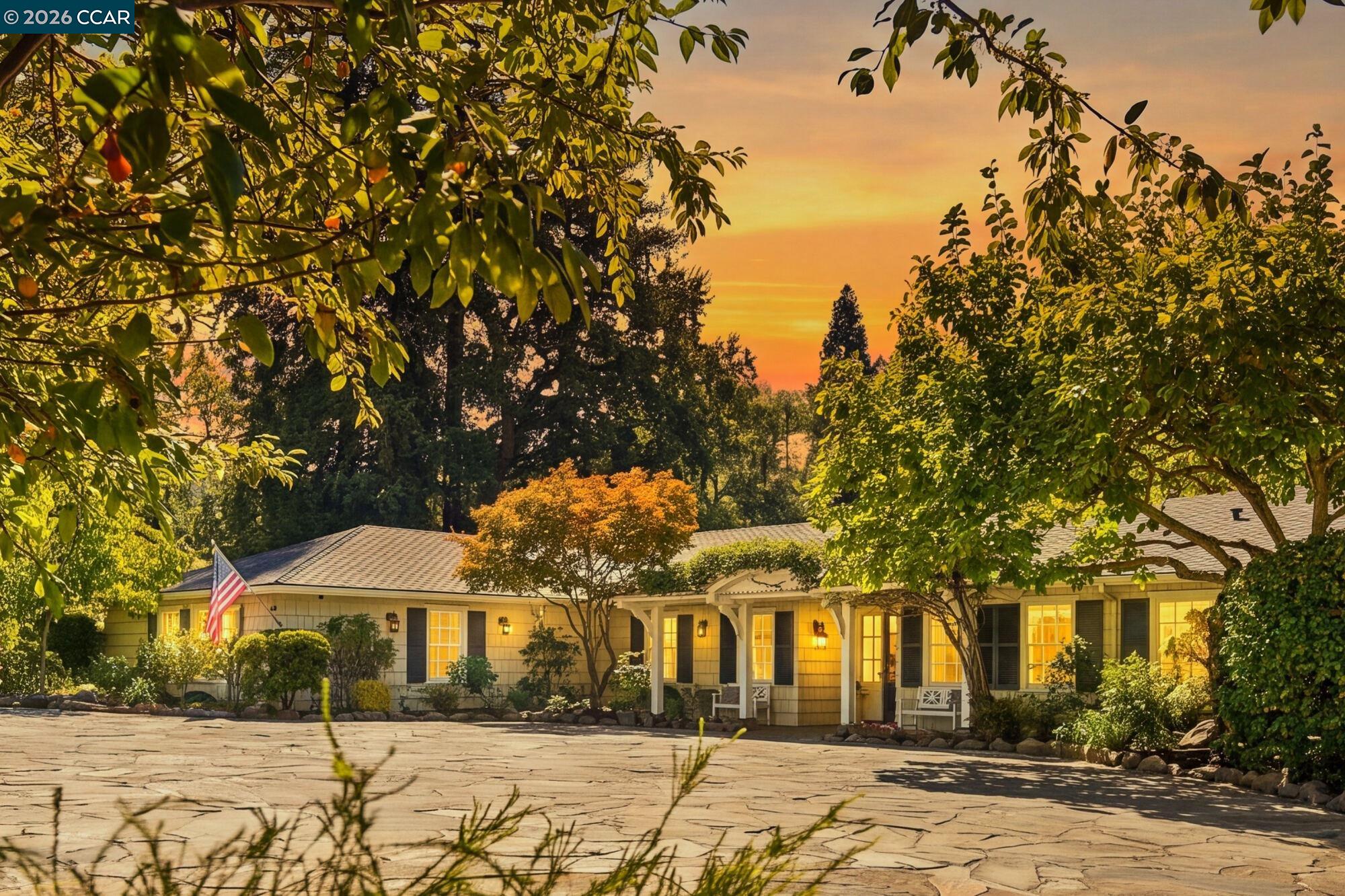 1720 Alameda Diablo
