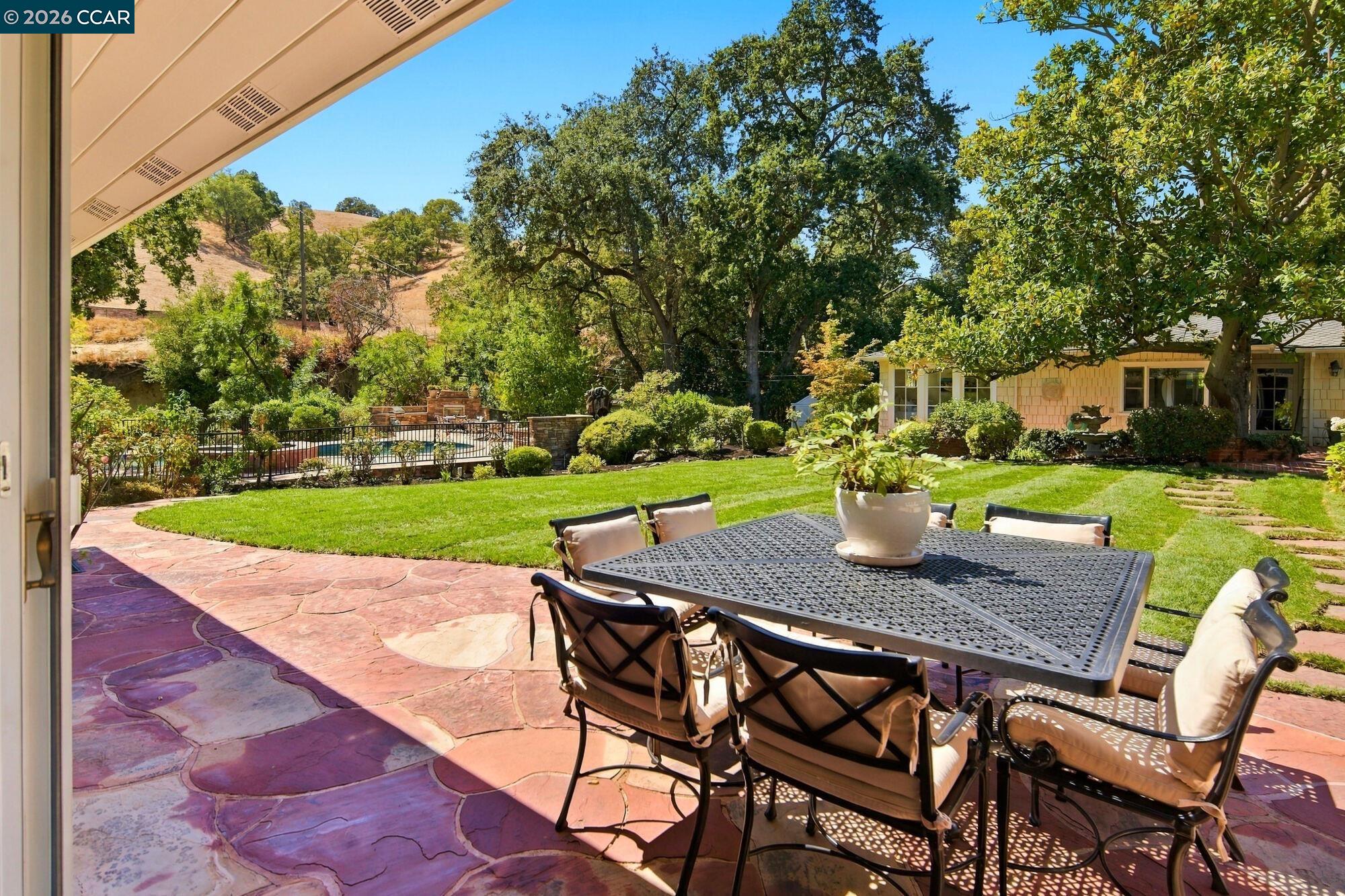 1720 Alameda Diablo