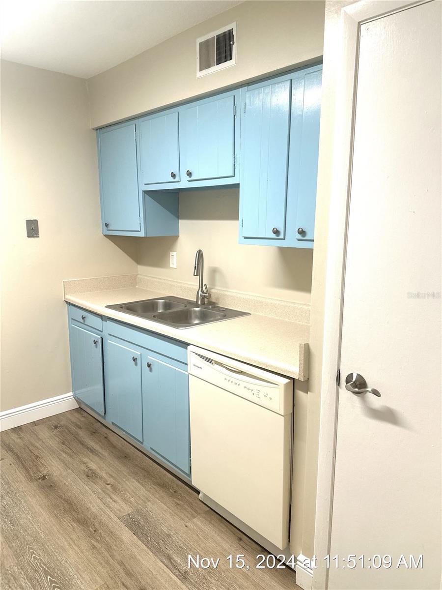 200 SAINT ANDREWS BLVD #2008