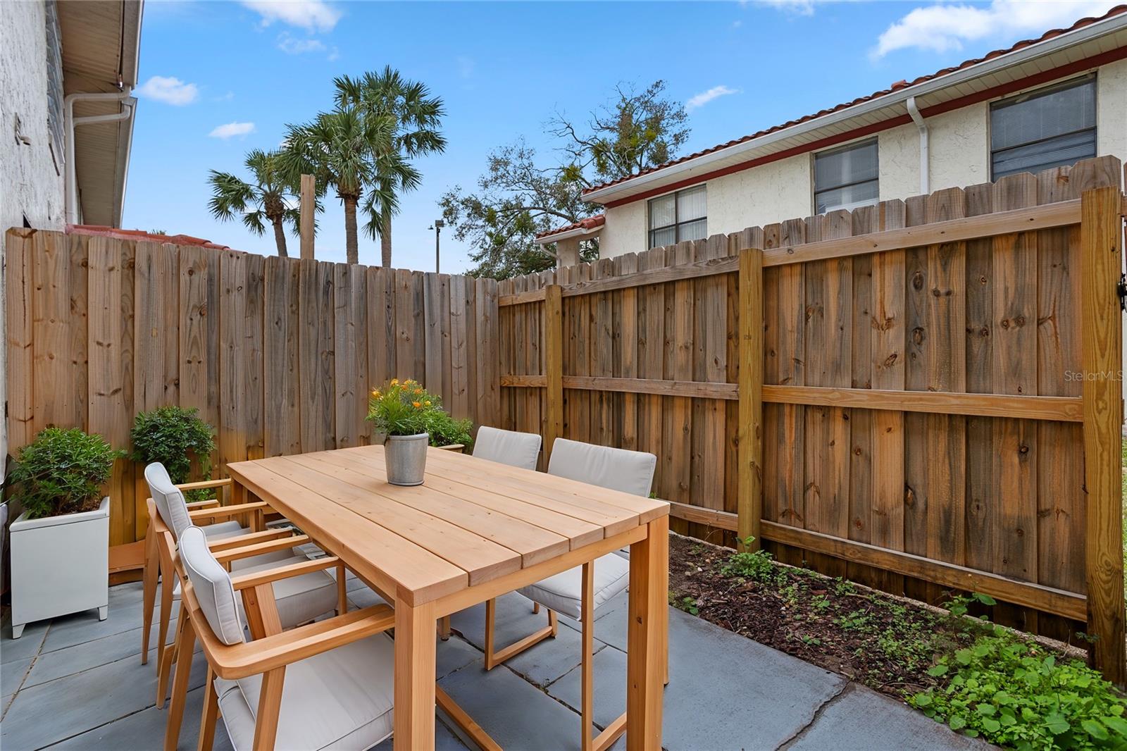 1606 SANDY POINT SQ #53