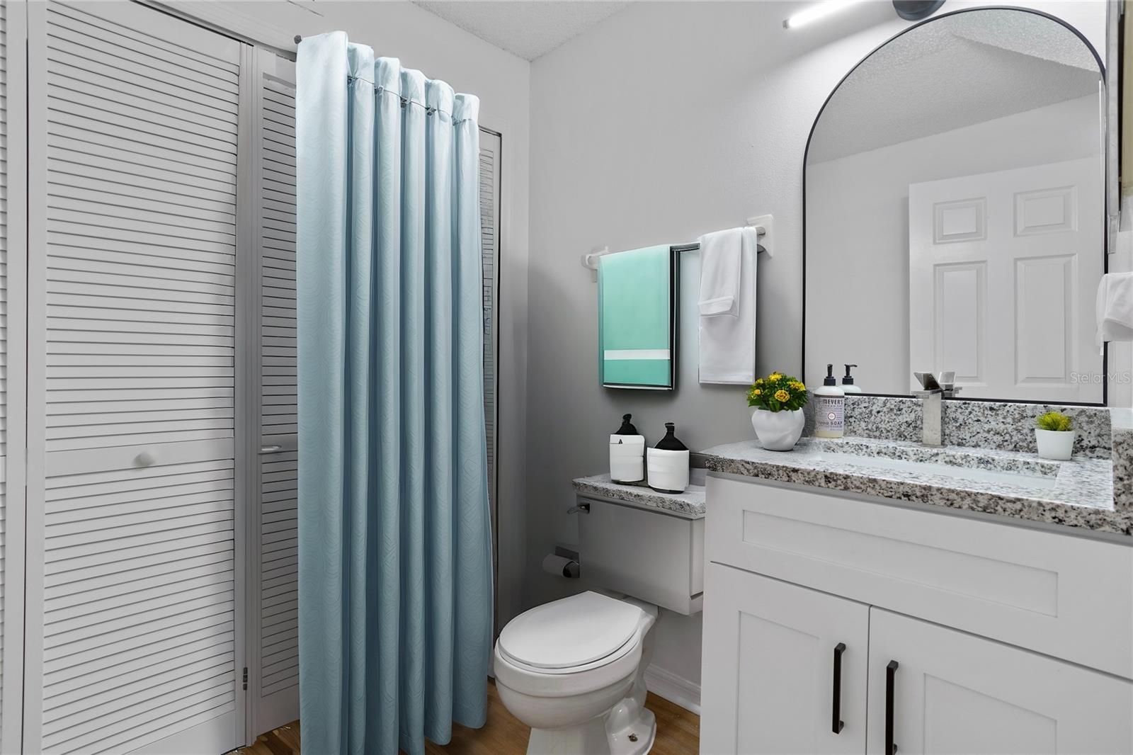 1606 SANDY POINT SQ #53