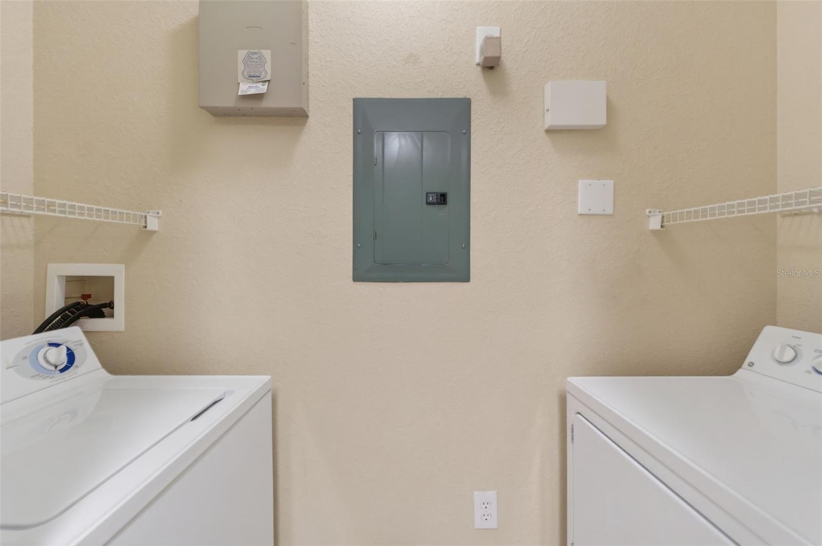 5550 E MICHIGAN ST #1216