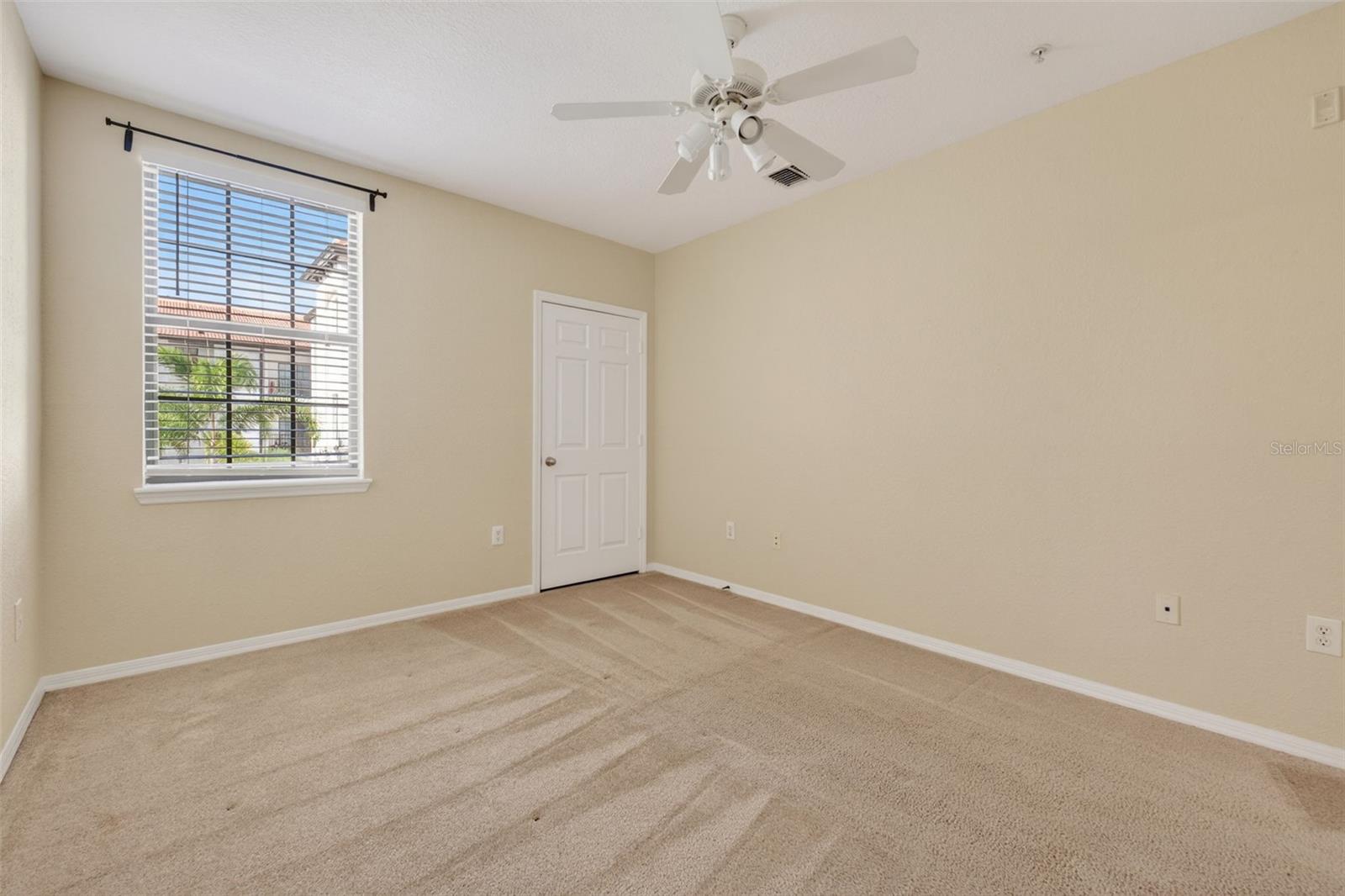 5550 E MICHIGAN ST #1216