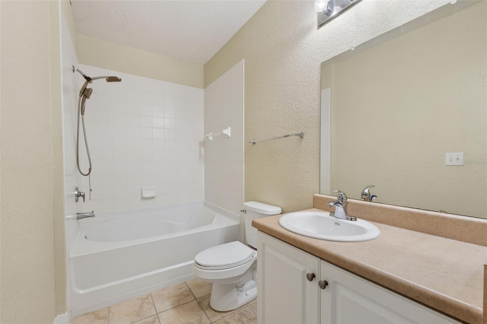 5550 E MICHIGAN ST #1216