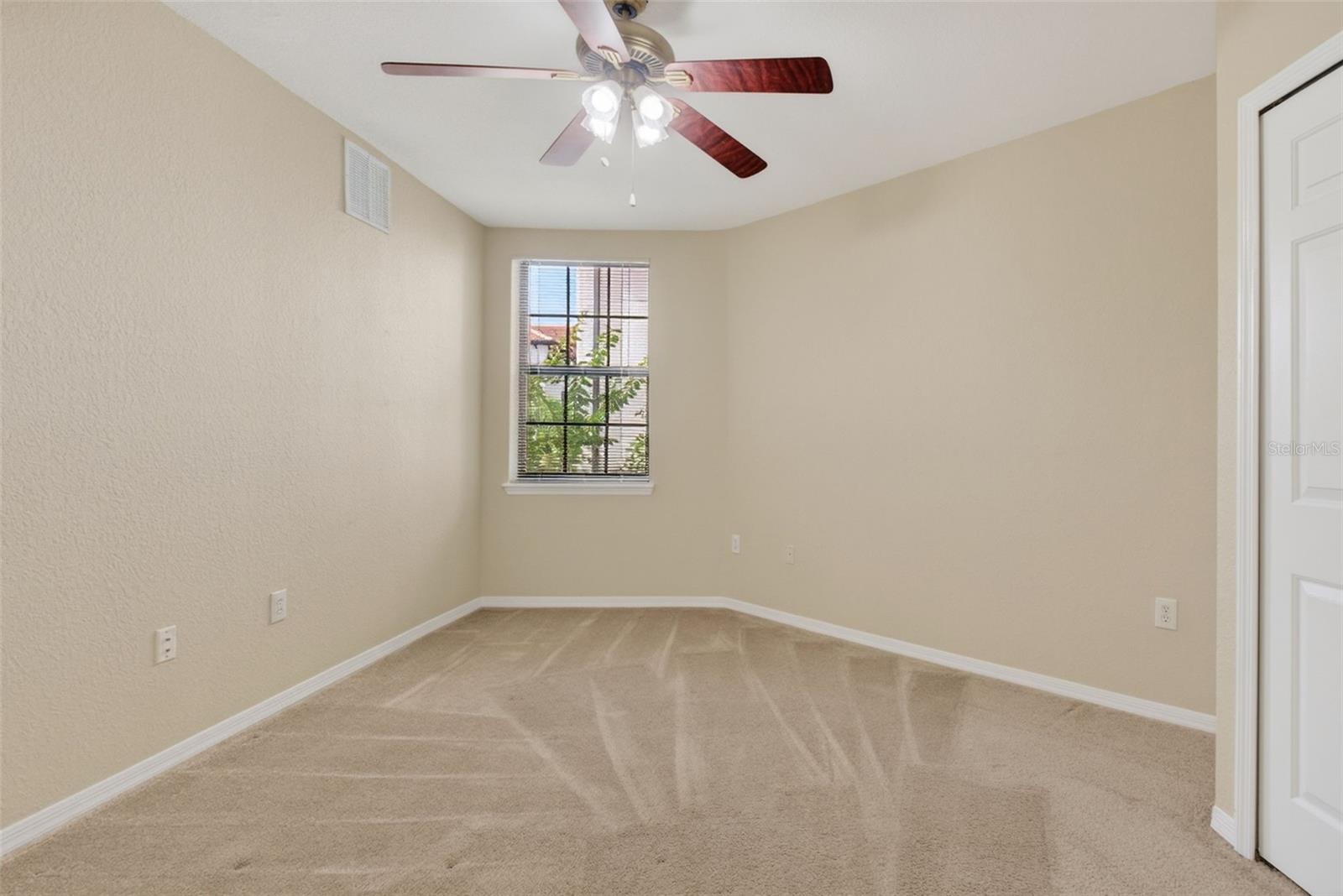 5550 E MICHIGAN ST #1216