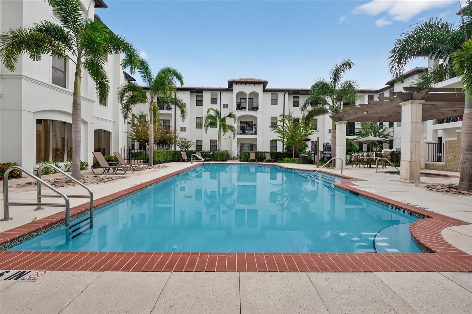 5550 E MICHIGAN ST #1216