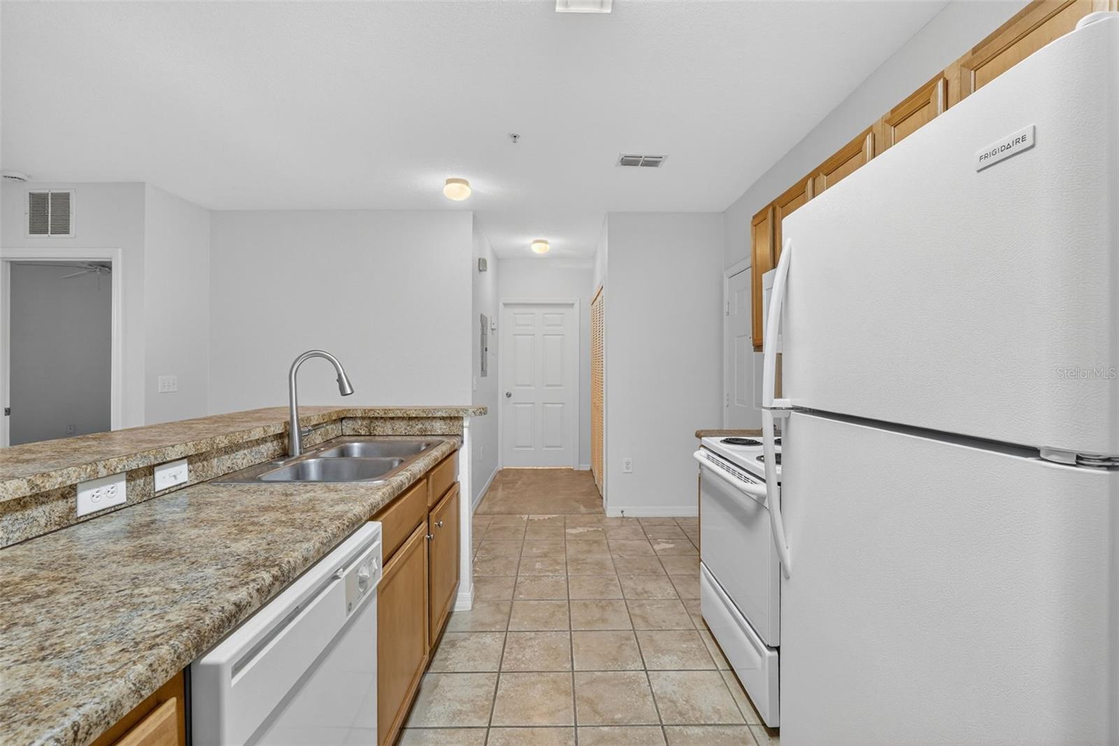 5550 E MICHIGAN ST #1104