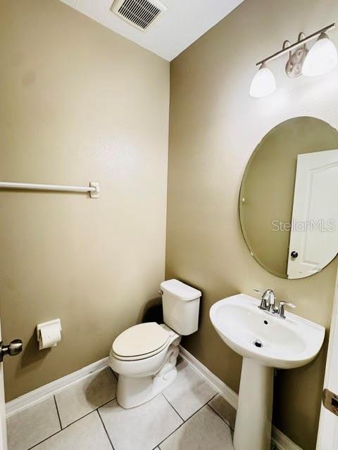 2832 WHITE ISLE LN