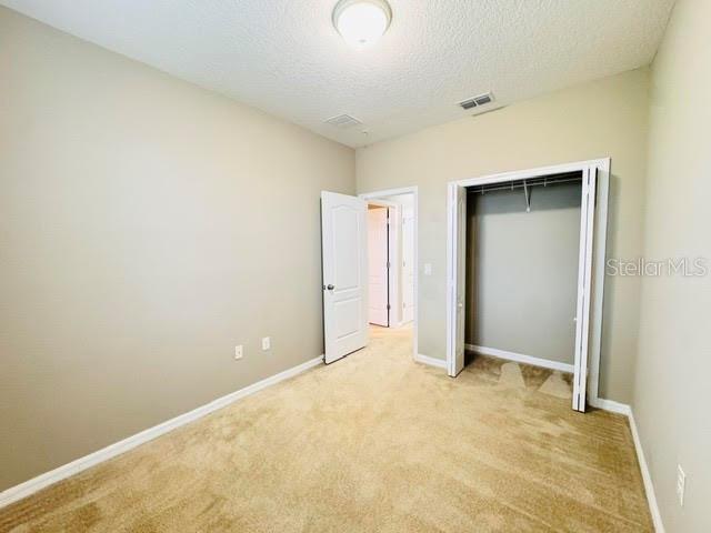 2832 WHITE ISLE LN