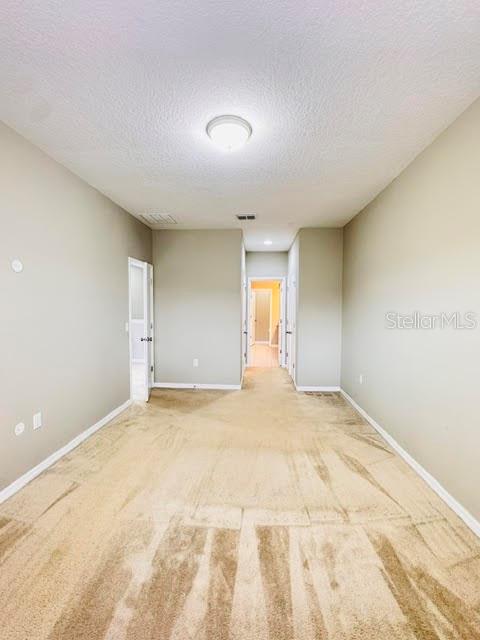 2832 WHITE ISLE LN