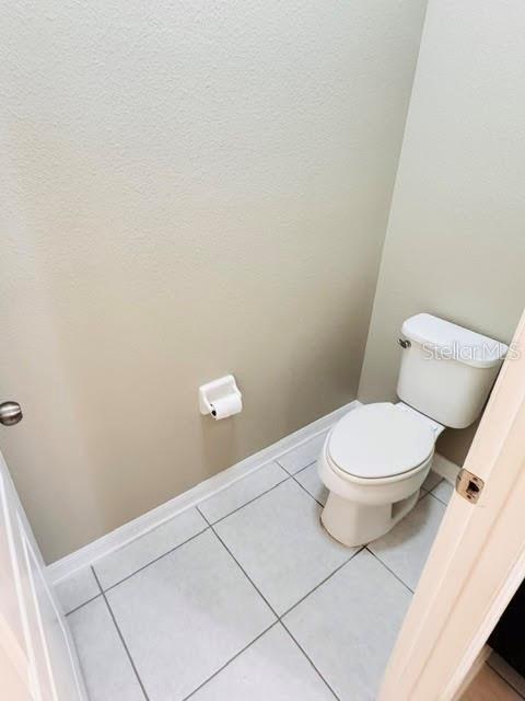 2832 WHITE ISLE LN