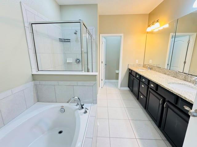 2832 WHITE ISLE LN