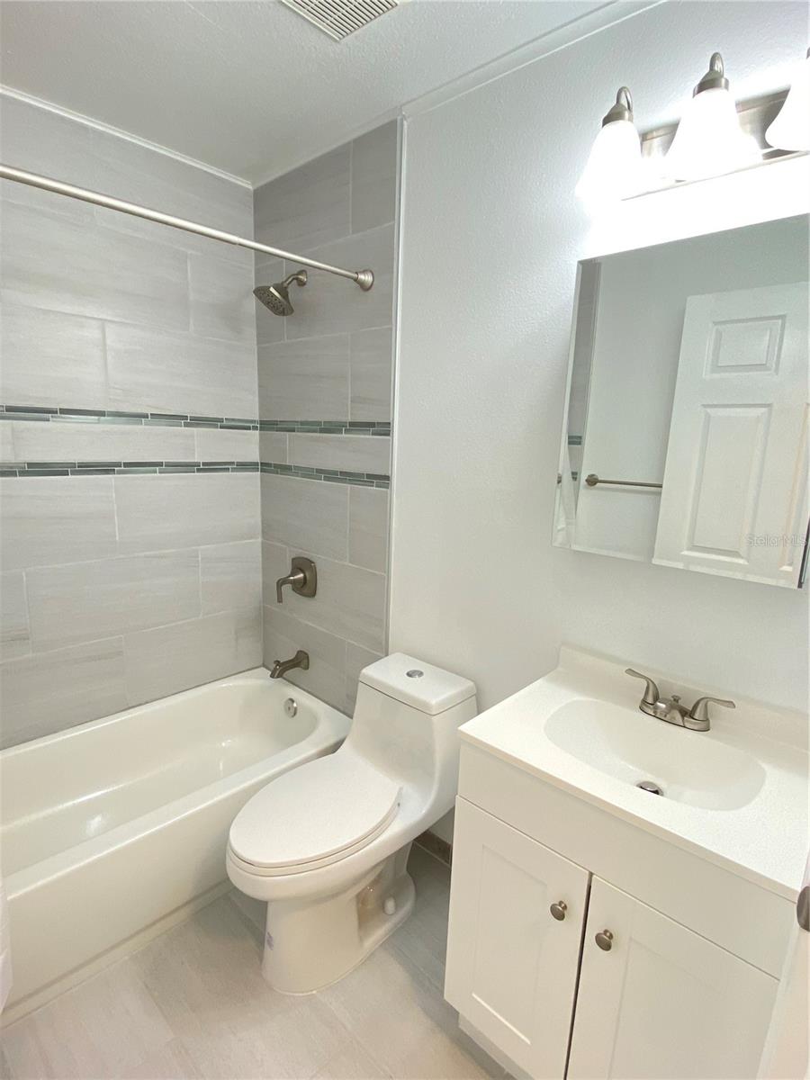 13724 RIVERPATH GROVE DR